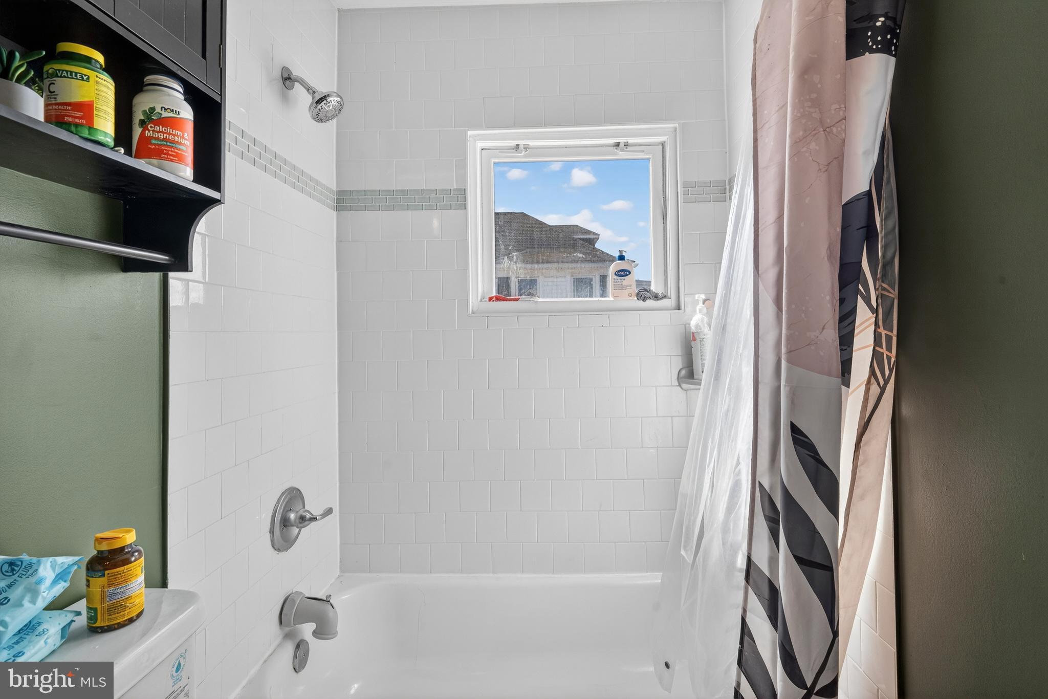 LAURAVILLE HISTORIC DISTRICT - Residential