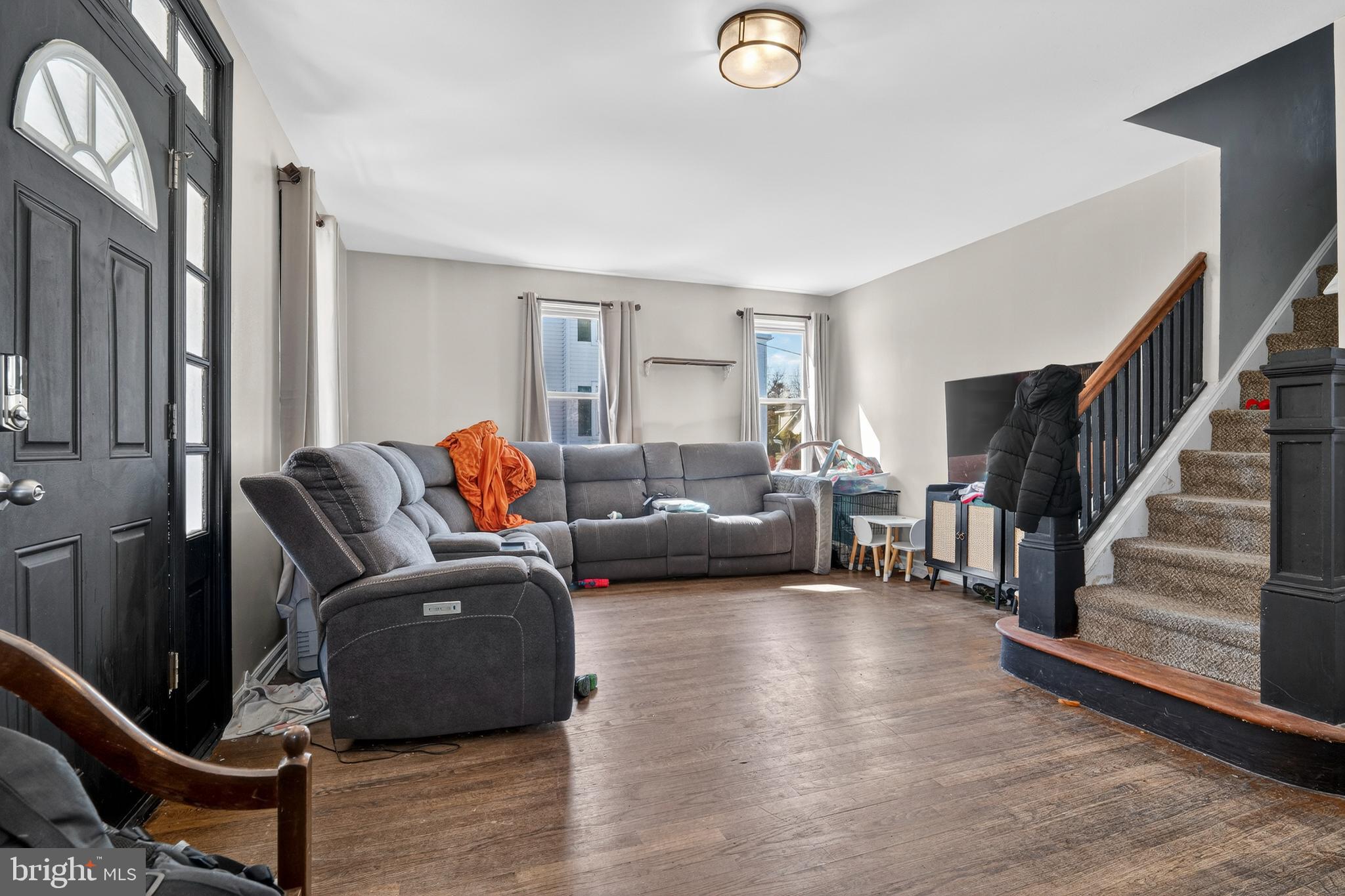 LAURAVILLE HISTORIC DISTRICT - Residential