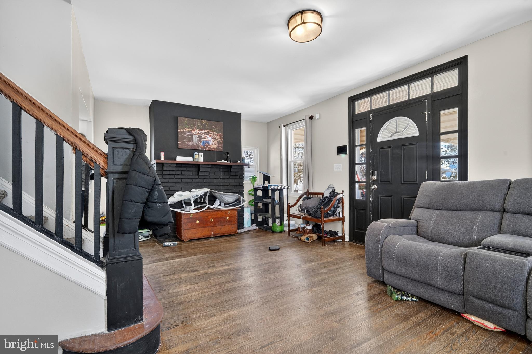 LAURAVILLE HISTORIC DISTRICT - Residential