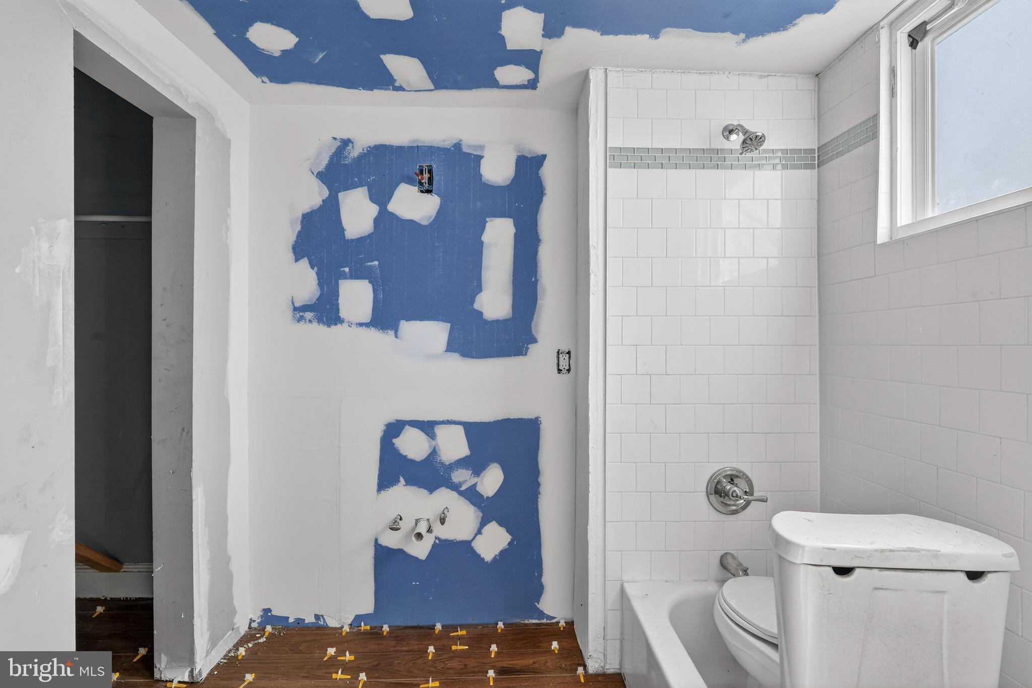 LAURAVILLE HISTORIC DISTRICT - Residential