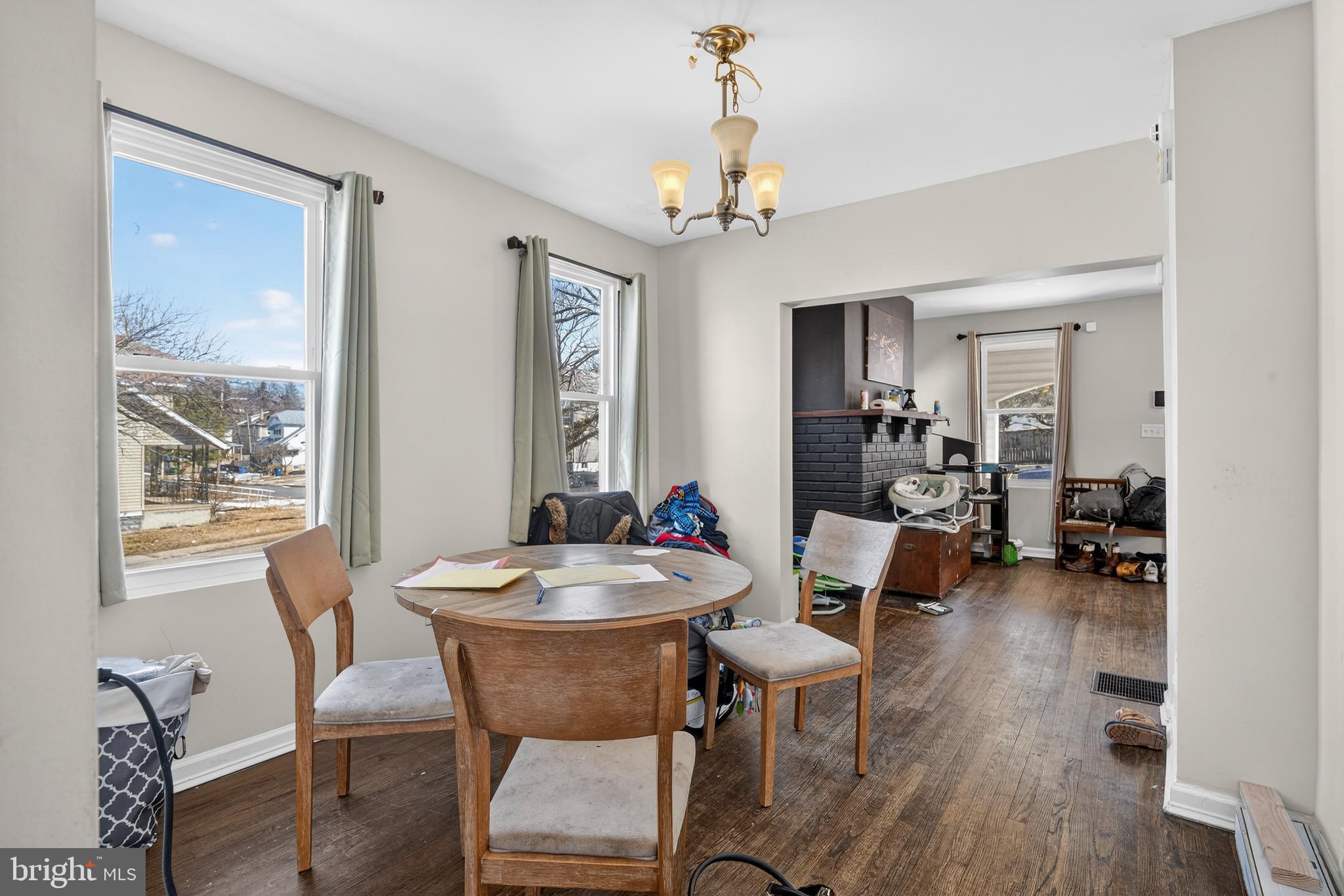 LAURAVILLE HISTORIC DISTRICT - Residential