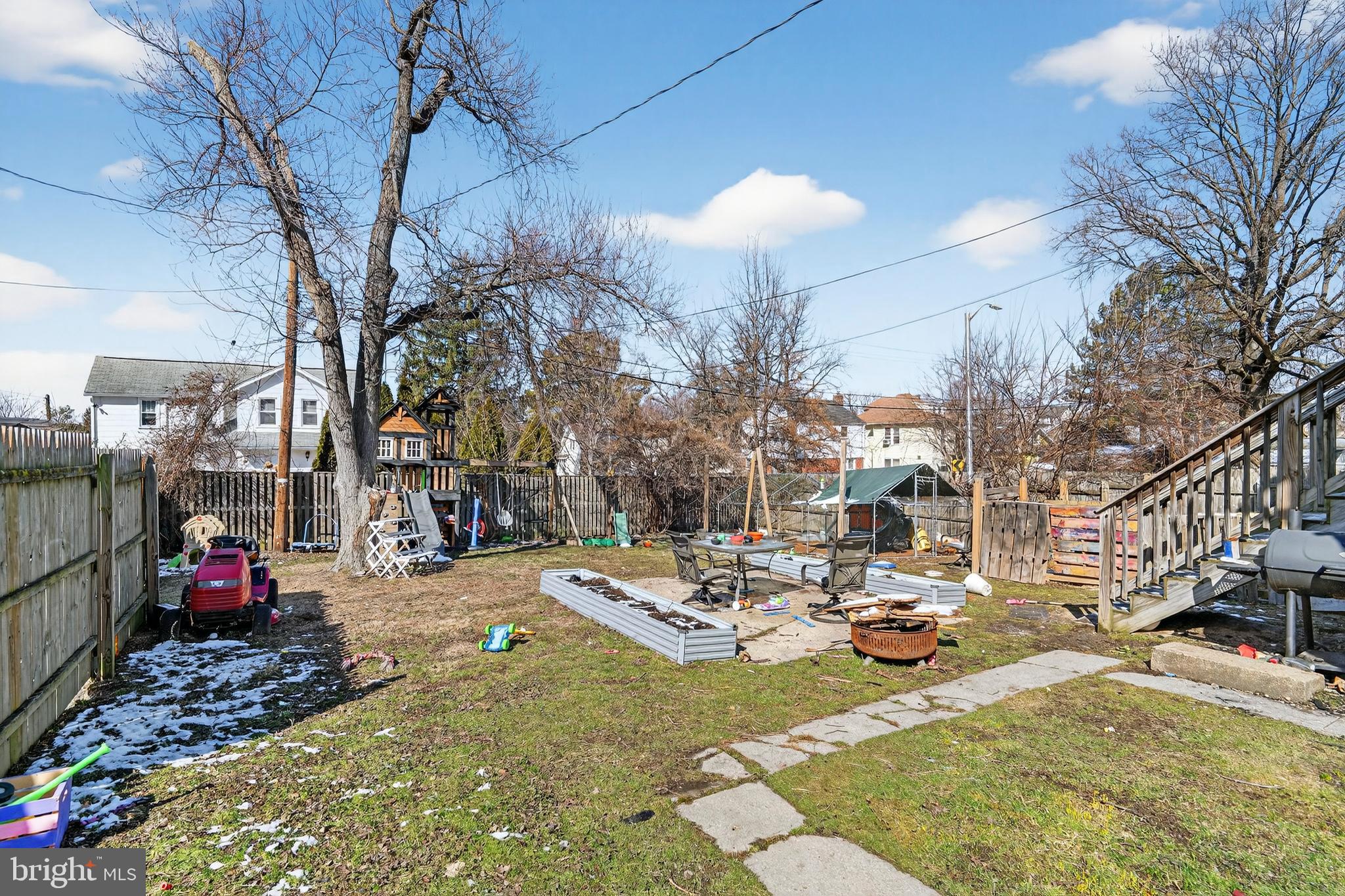 LAURAVILLE HISTORIC DISTRICT - Residential