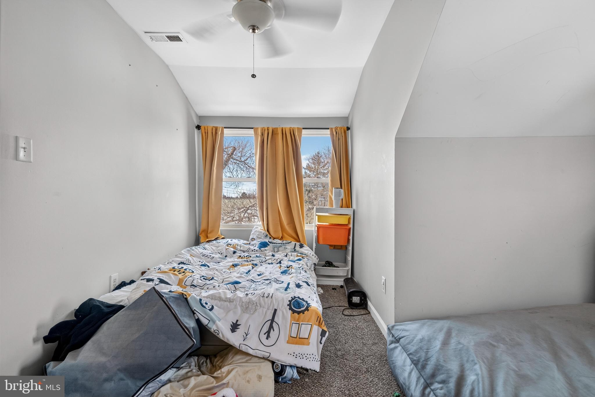 LAURAVILLE HISTORIC DISTRICT - Residential