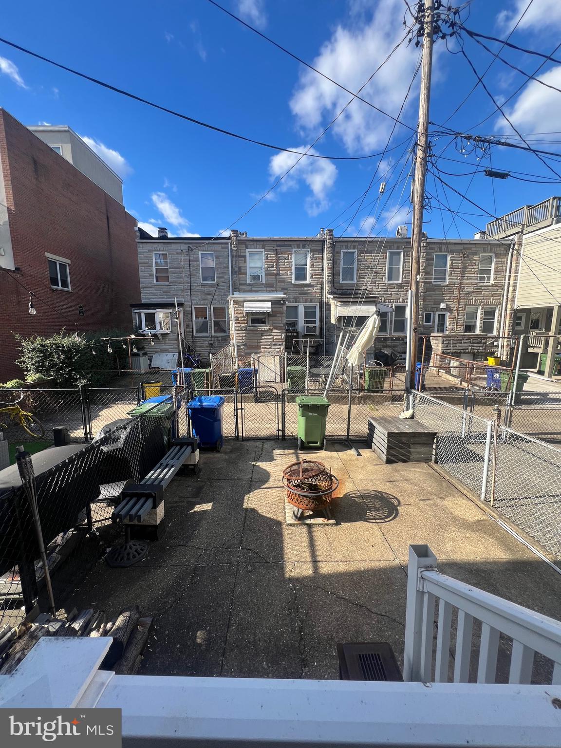 LOCUST POINT - Residential