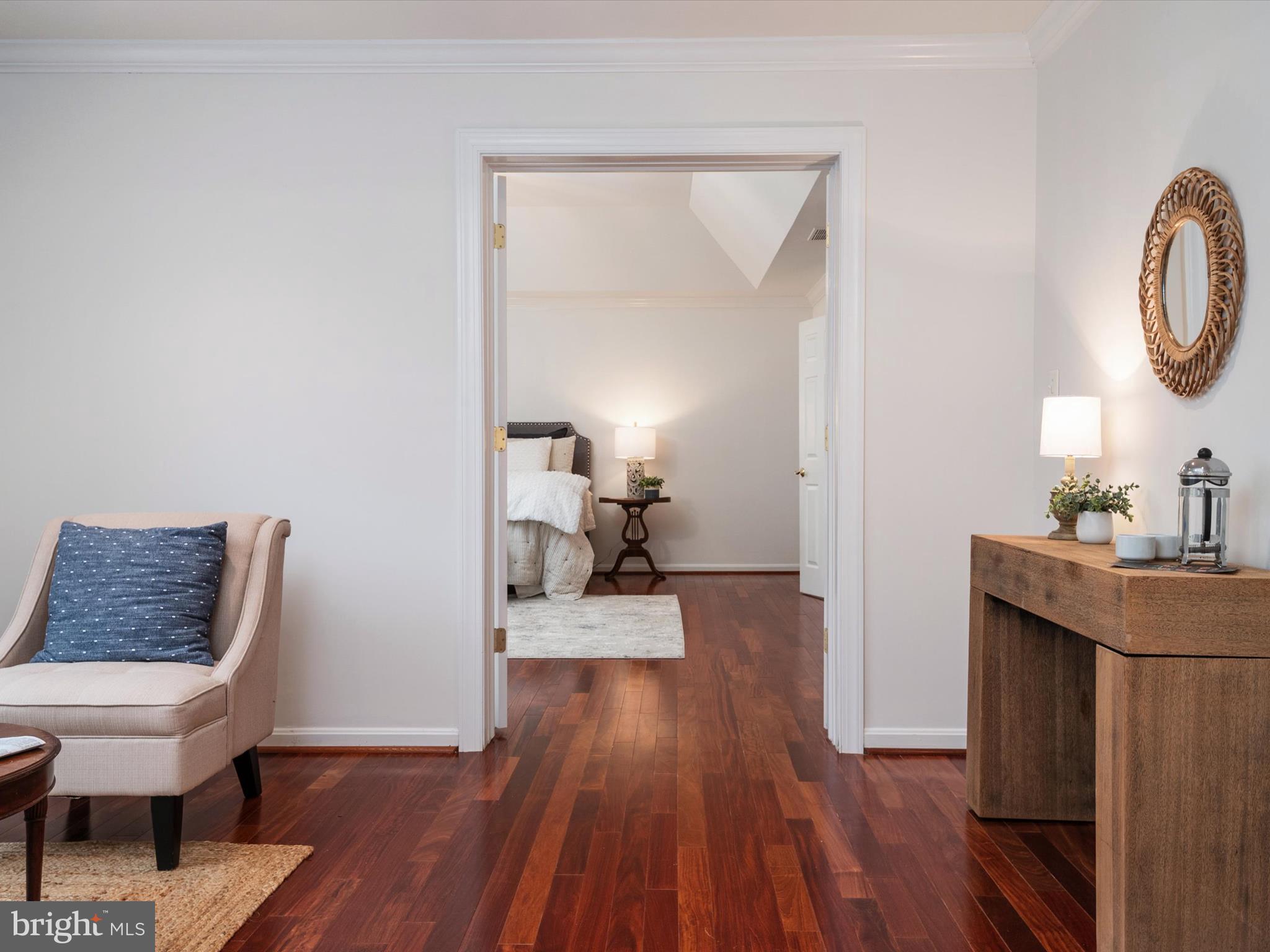 SOUTH RIVER COLONY - Residential