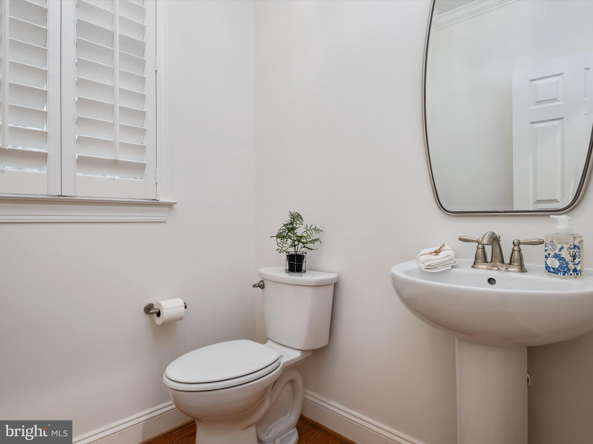 SOUTH RIVER COLONY - Residential