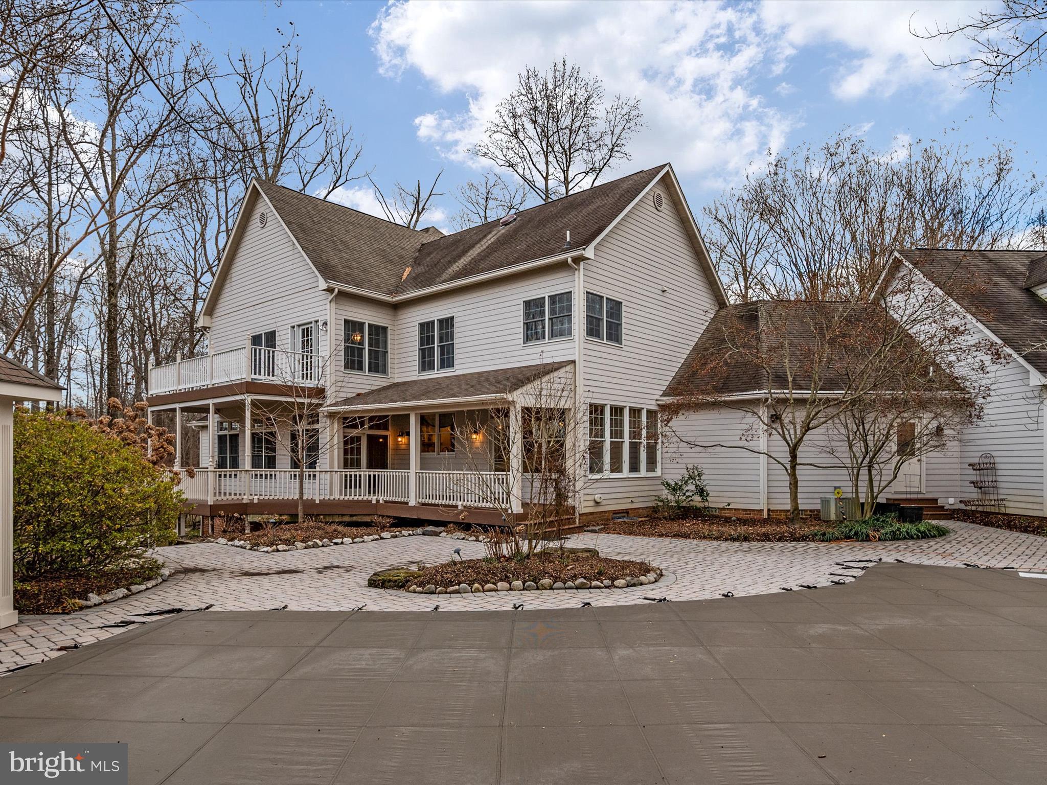 SOUTH RIVER COLONY - Residential