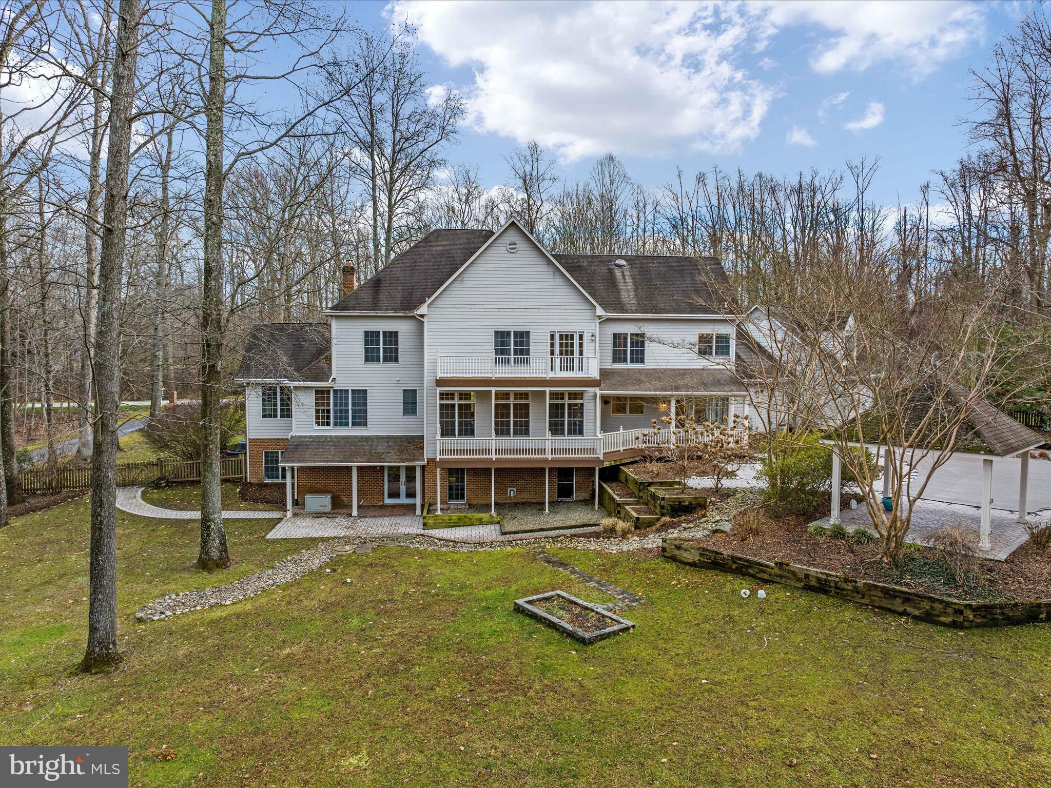 SOUTH RIVER COLONY - Residential