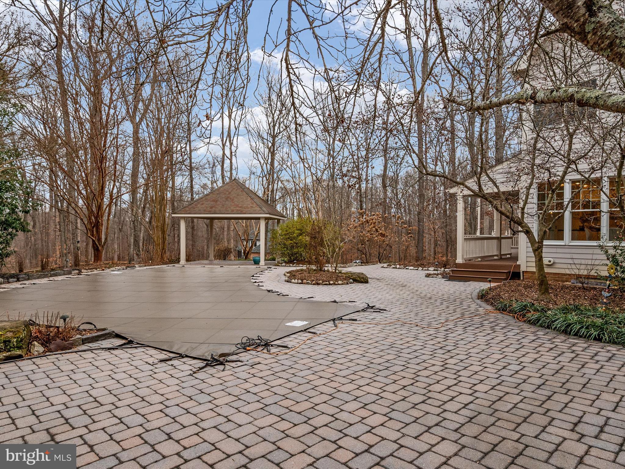 SOUTH RIVER COLONY - Residential