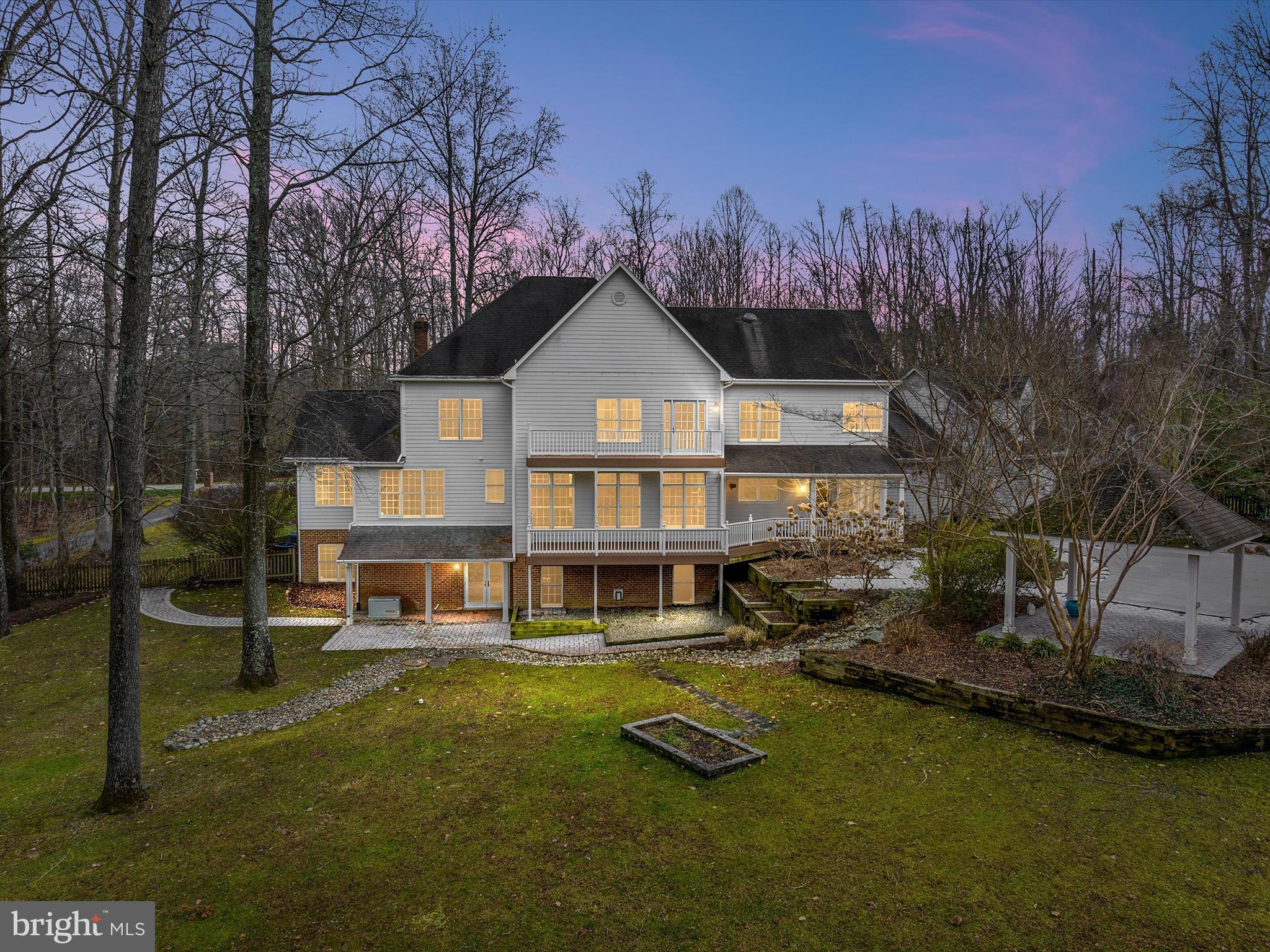 SOUTH RIVER COLONY - Residential