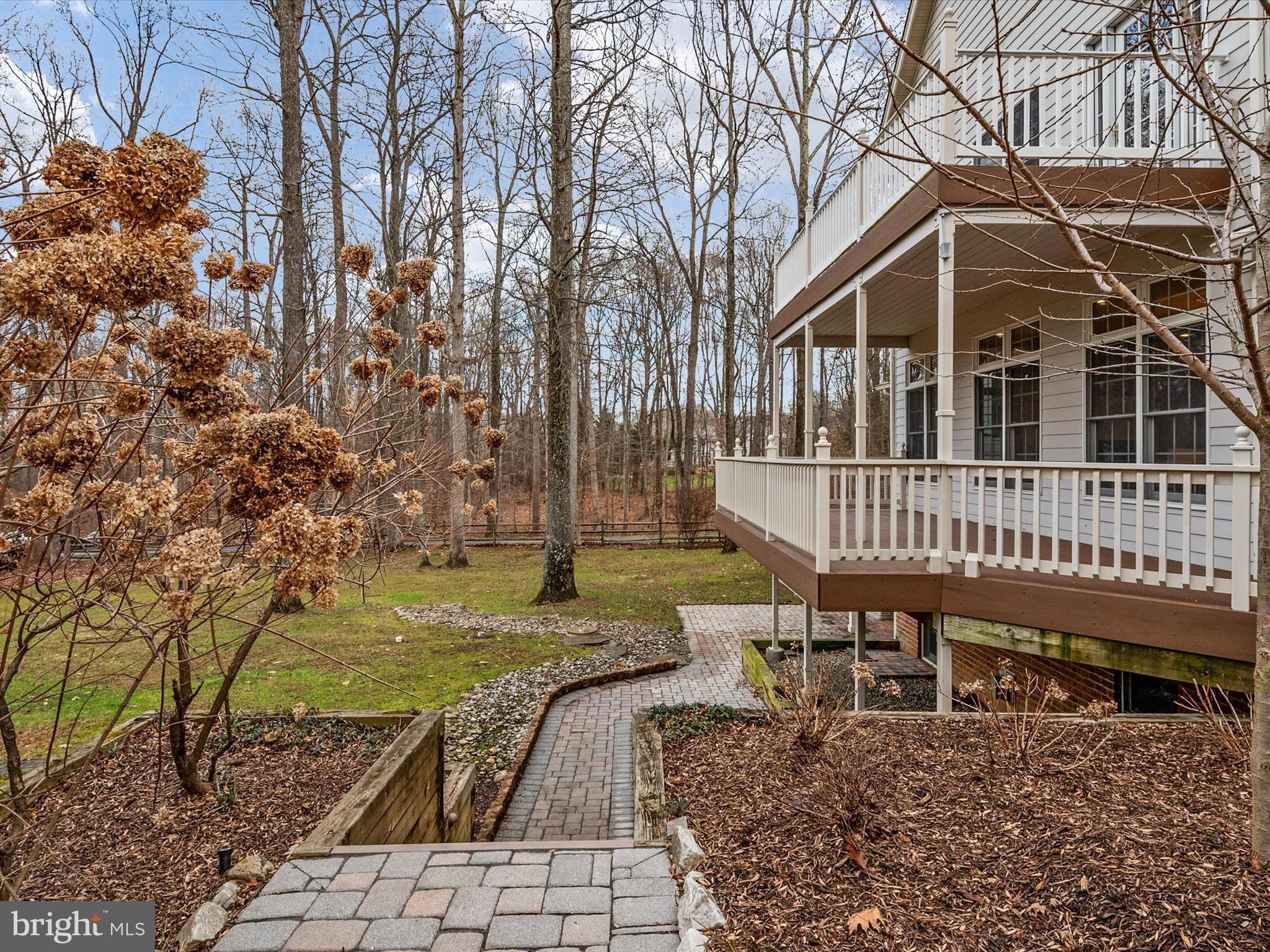 SOUTH RIVER COLONY - Residential