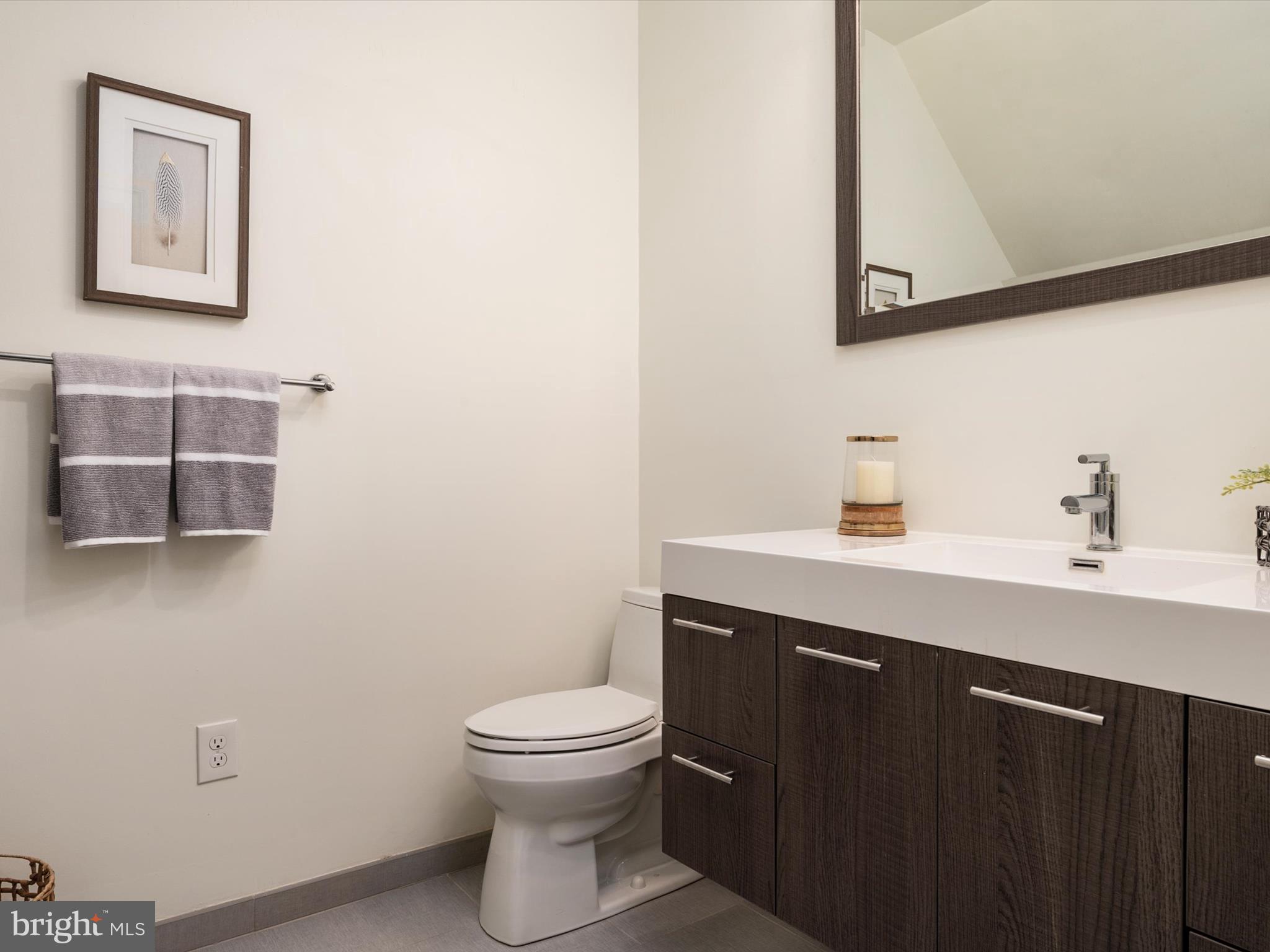 SOUTH RIVER COLONY - Residential