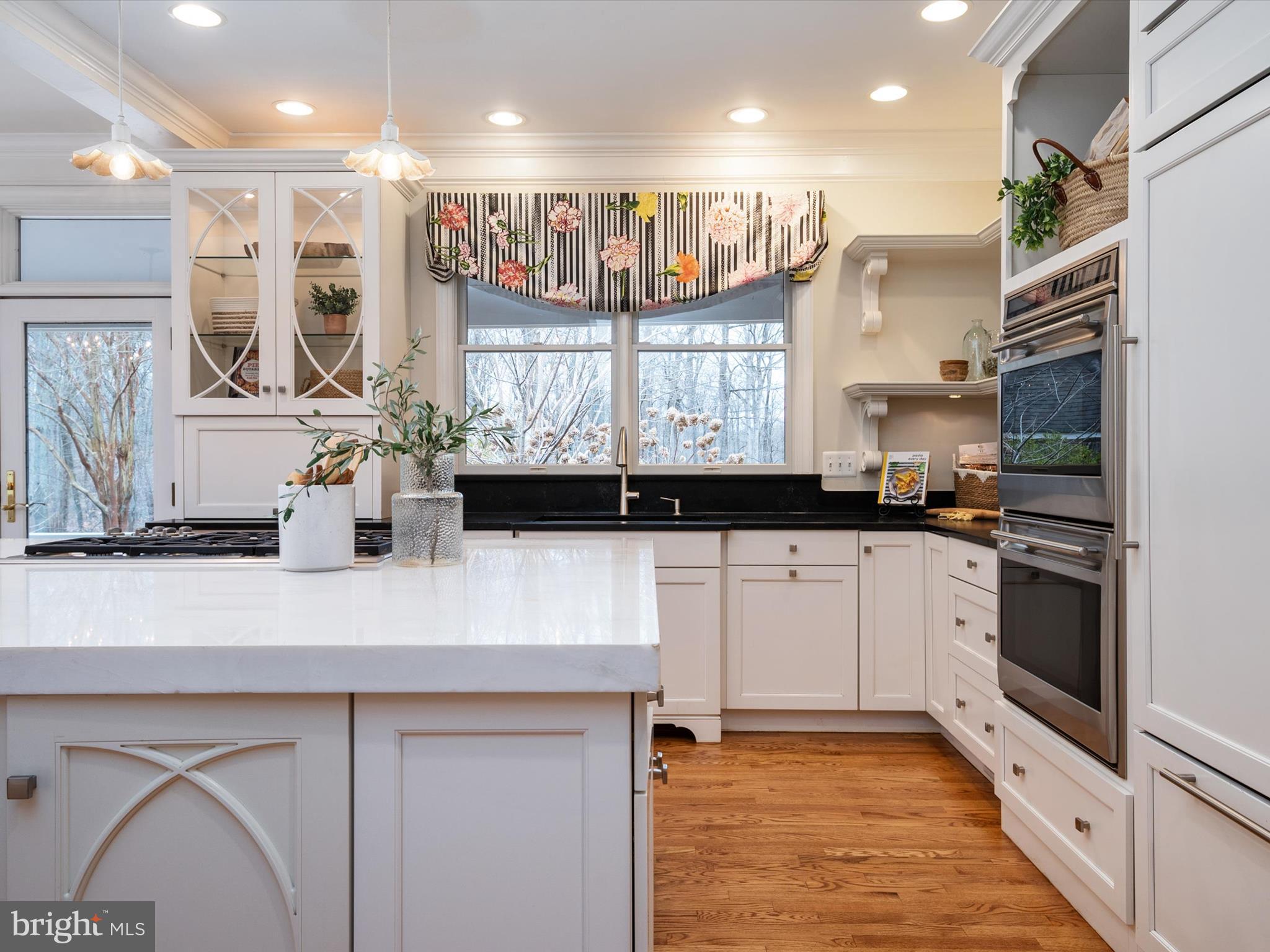 SOUTH RIVER COLONY - Residential