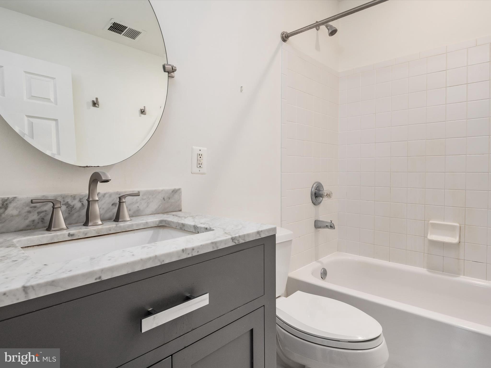 SOUTH RIVER COLONY - Residential