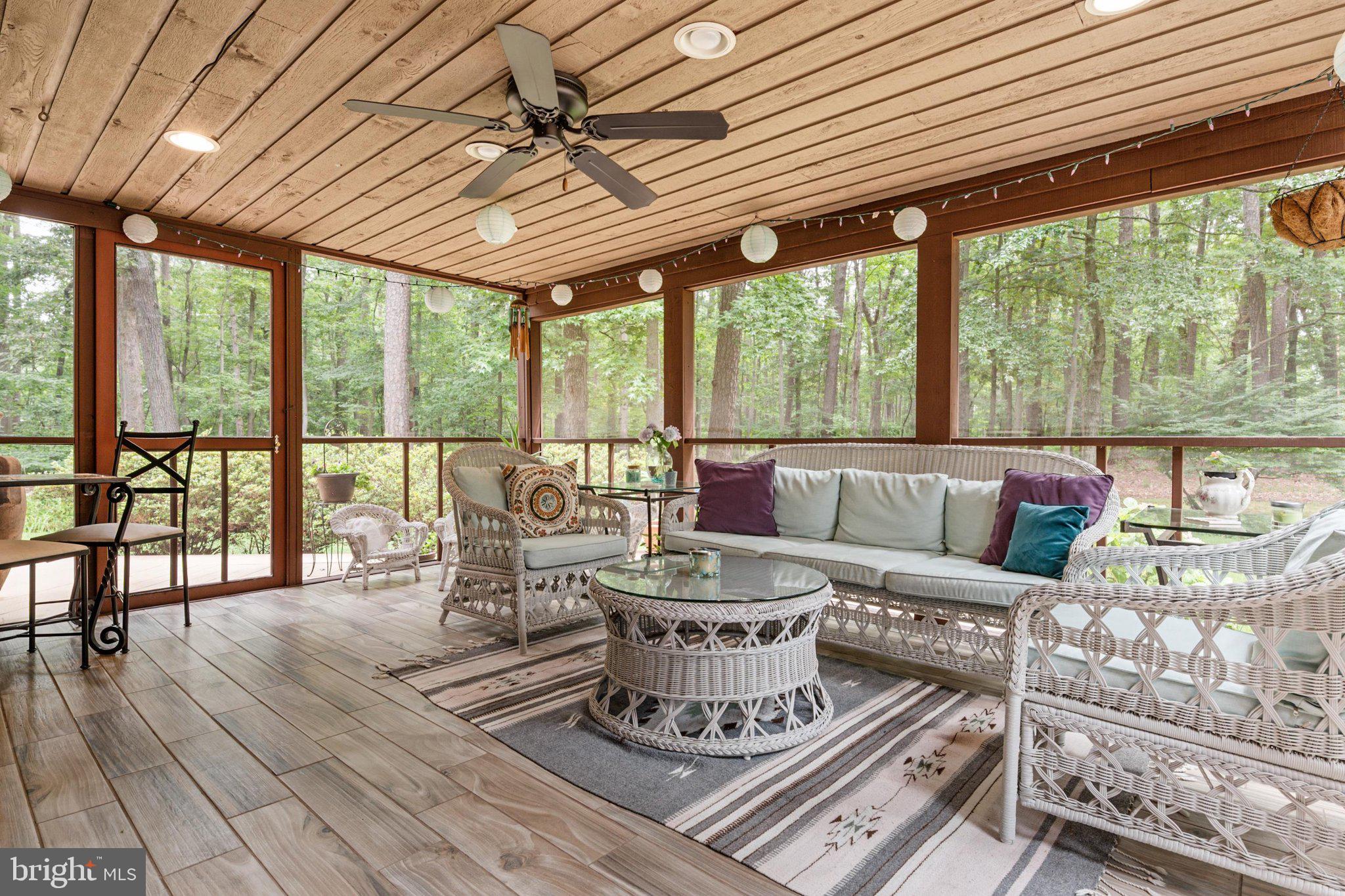 121 EARECKSON LANE