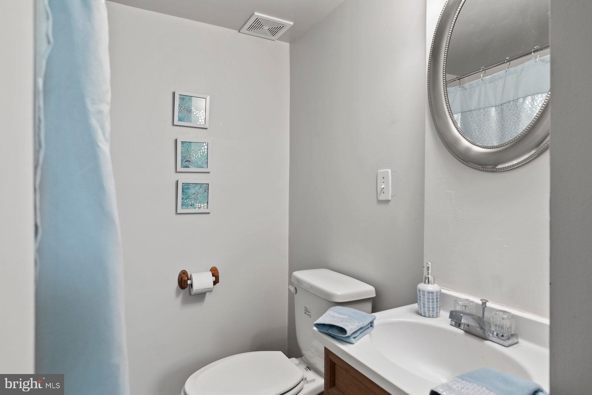 REGAL ESTATES - Residential Lease