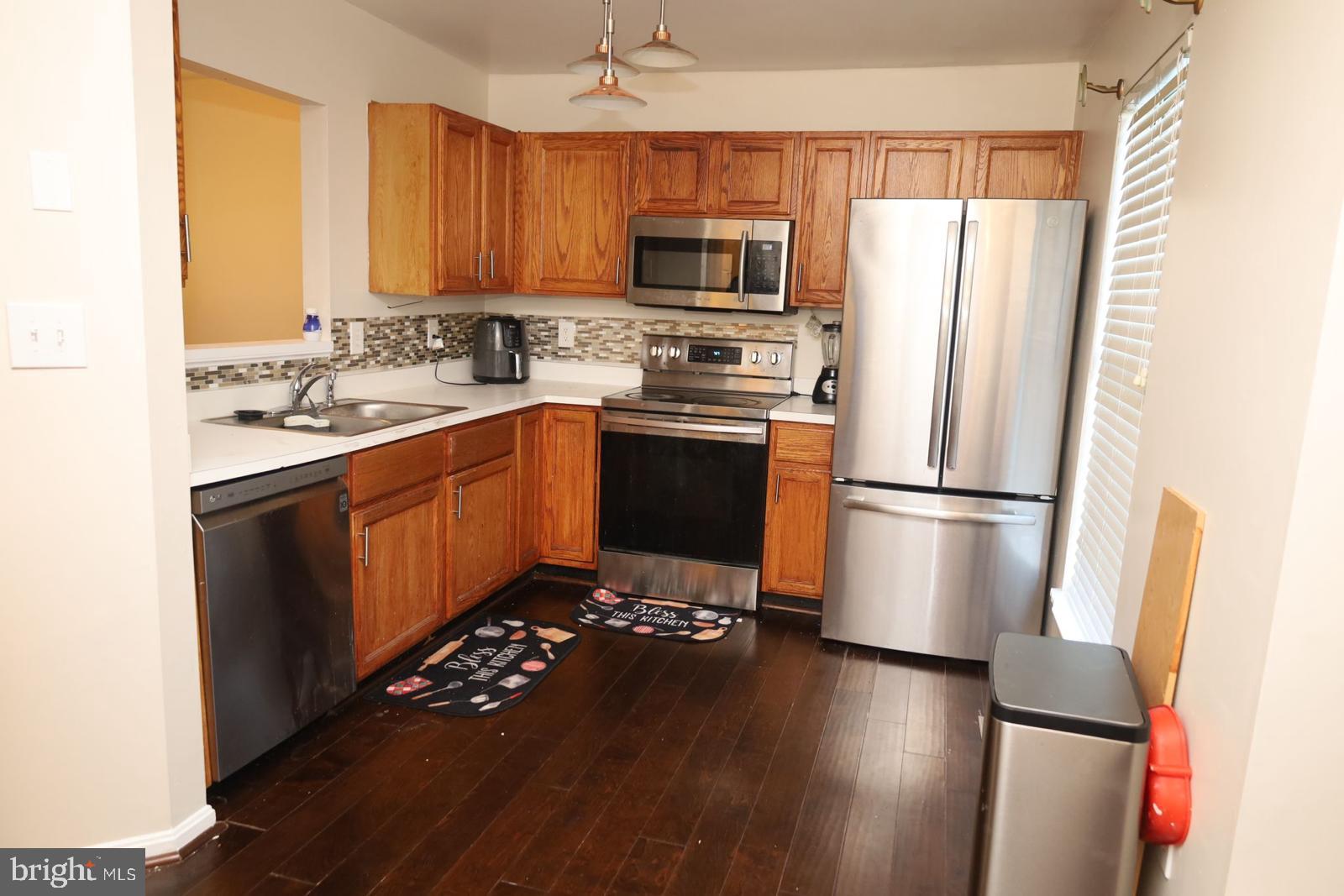 KINGS GRANT - Residential