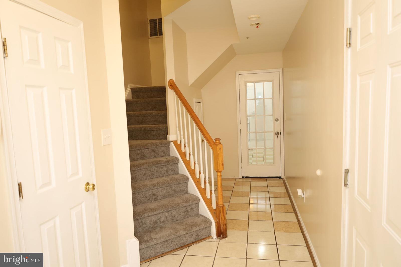 KINGS GRANT - Residential