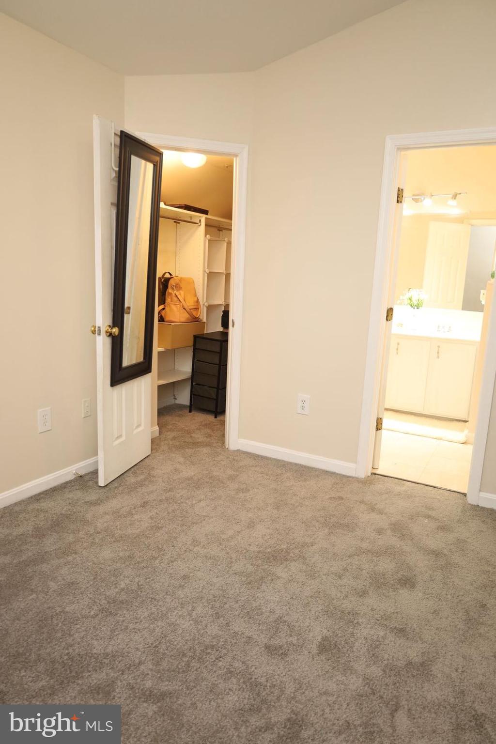 KINGS GRANT - Residential