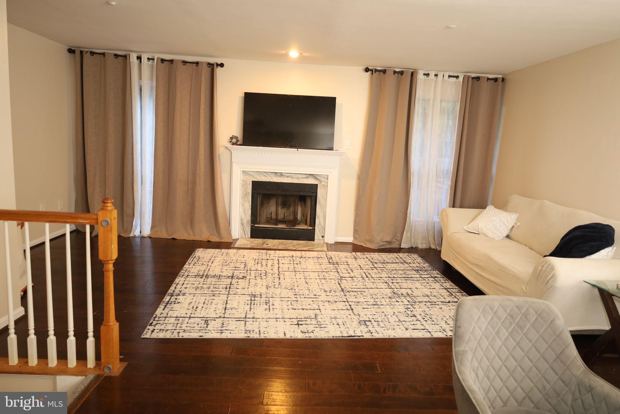 KINGS GRANT - Residential