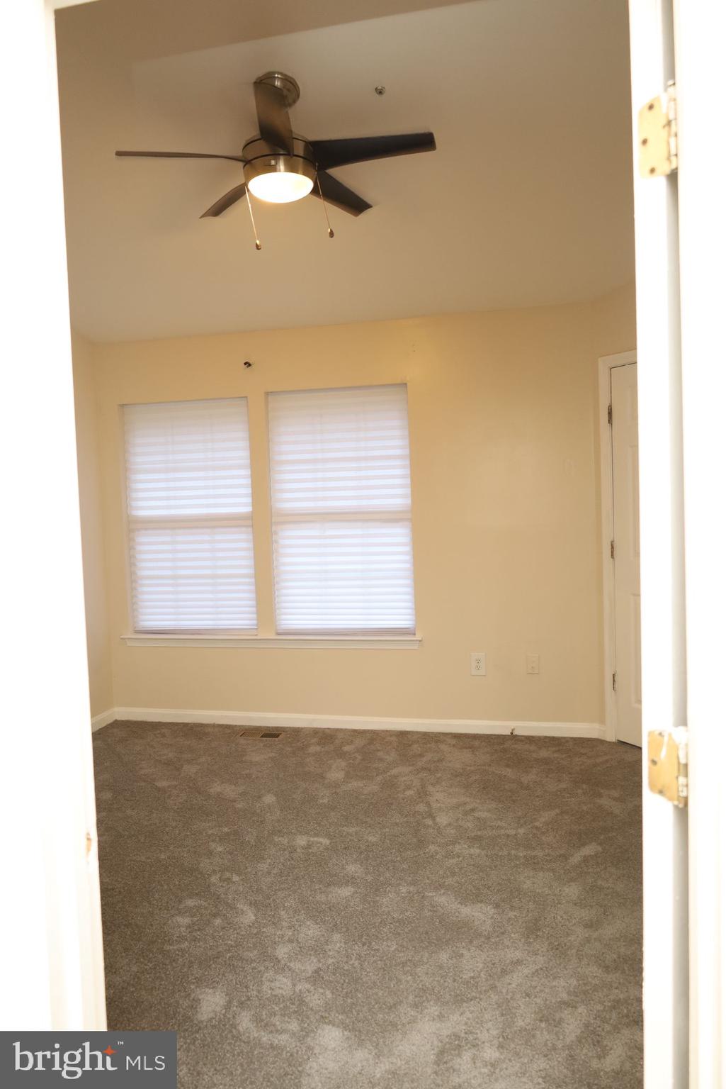 KINGS GRANT - Residential