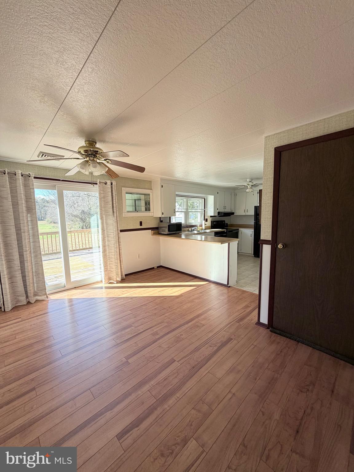 CENTREVILLE - Residential Lease