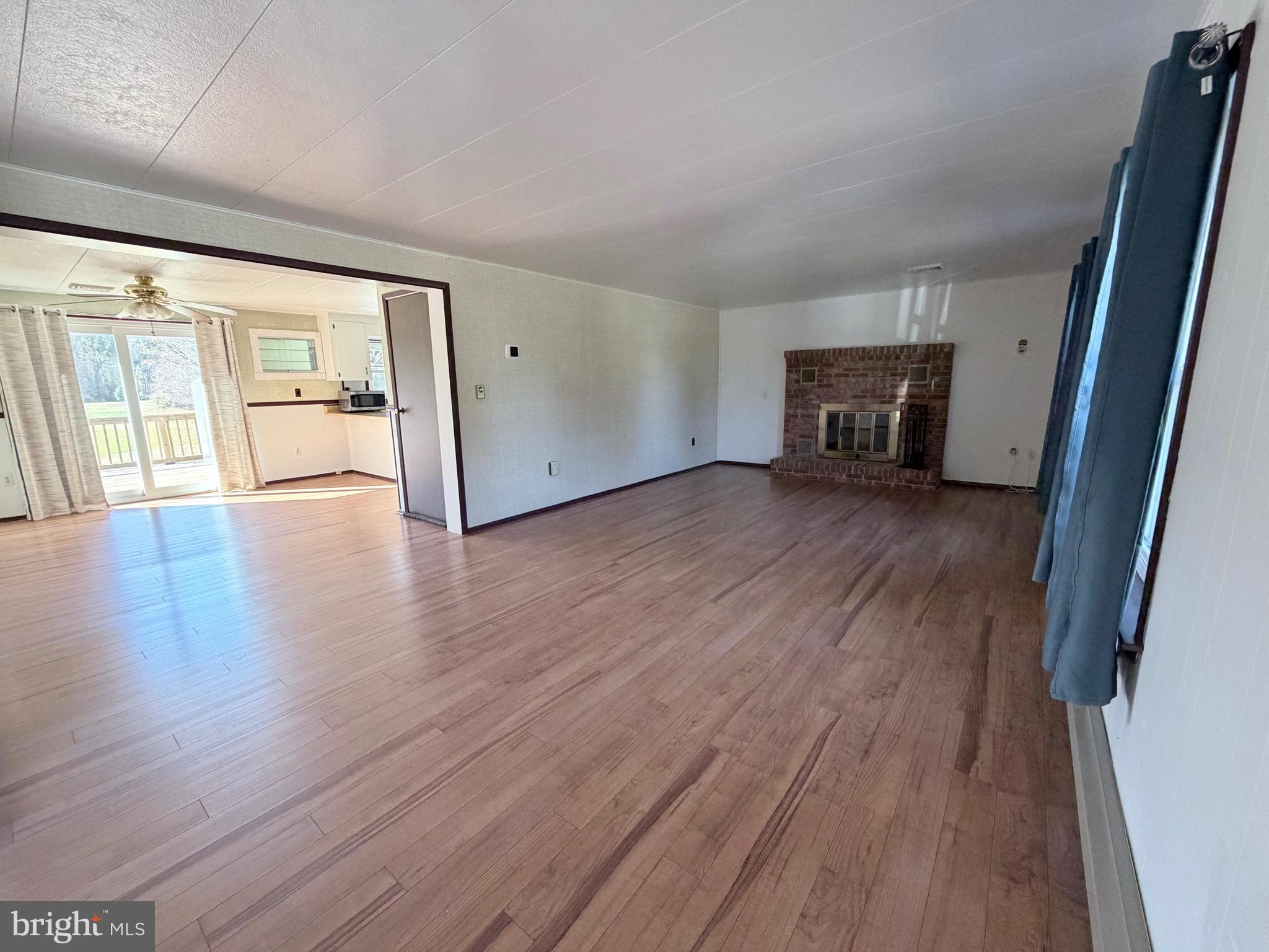 CENTREVILLE - Residential Lease