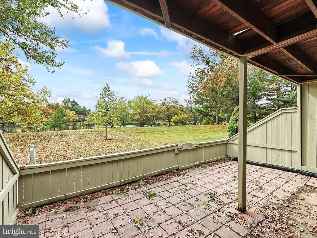 1667 HUNTERS COURT