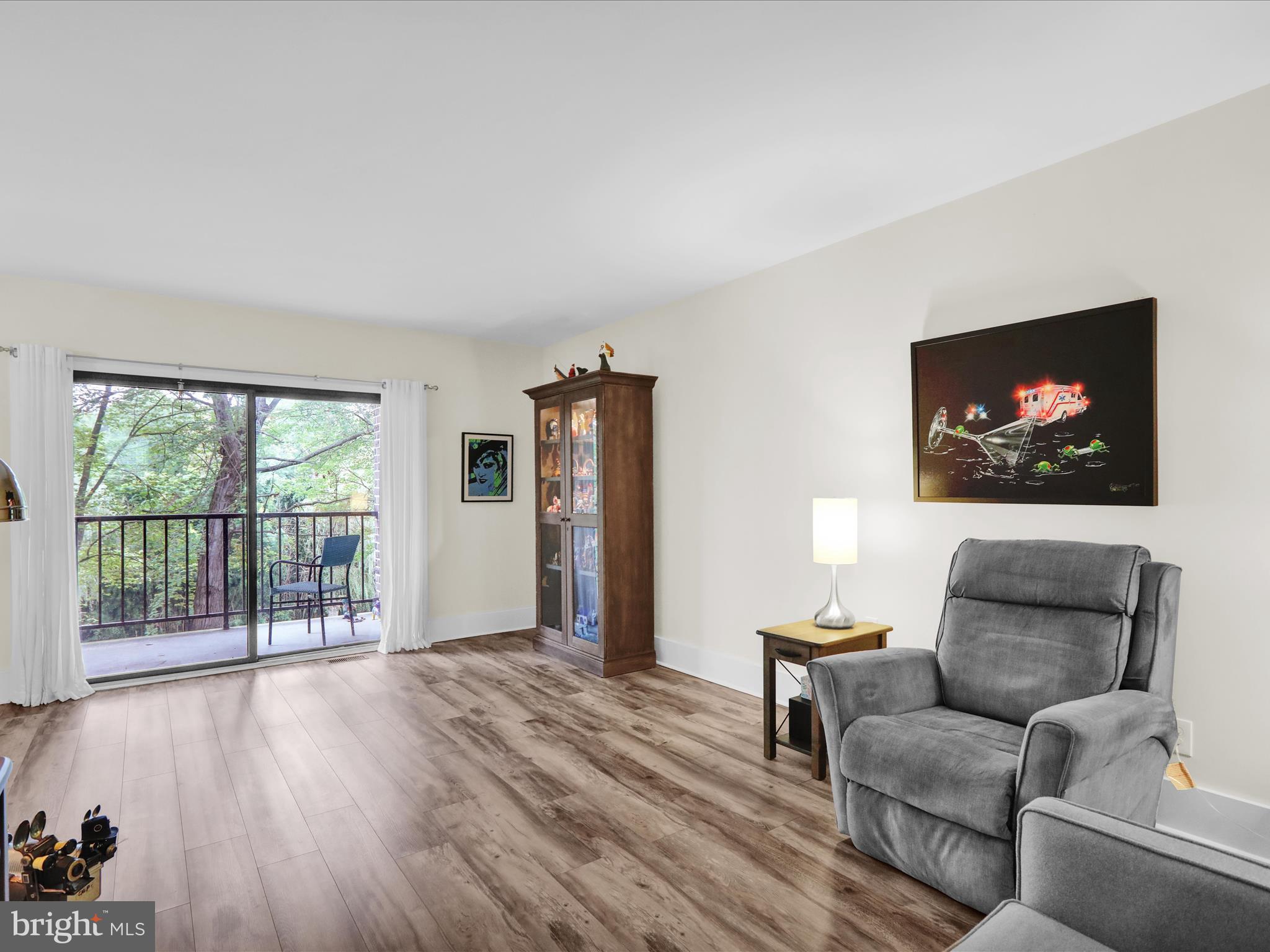 FLYING HILLS - Residential