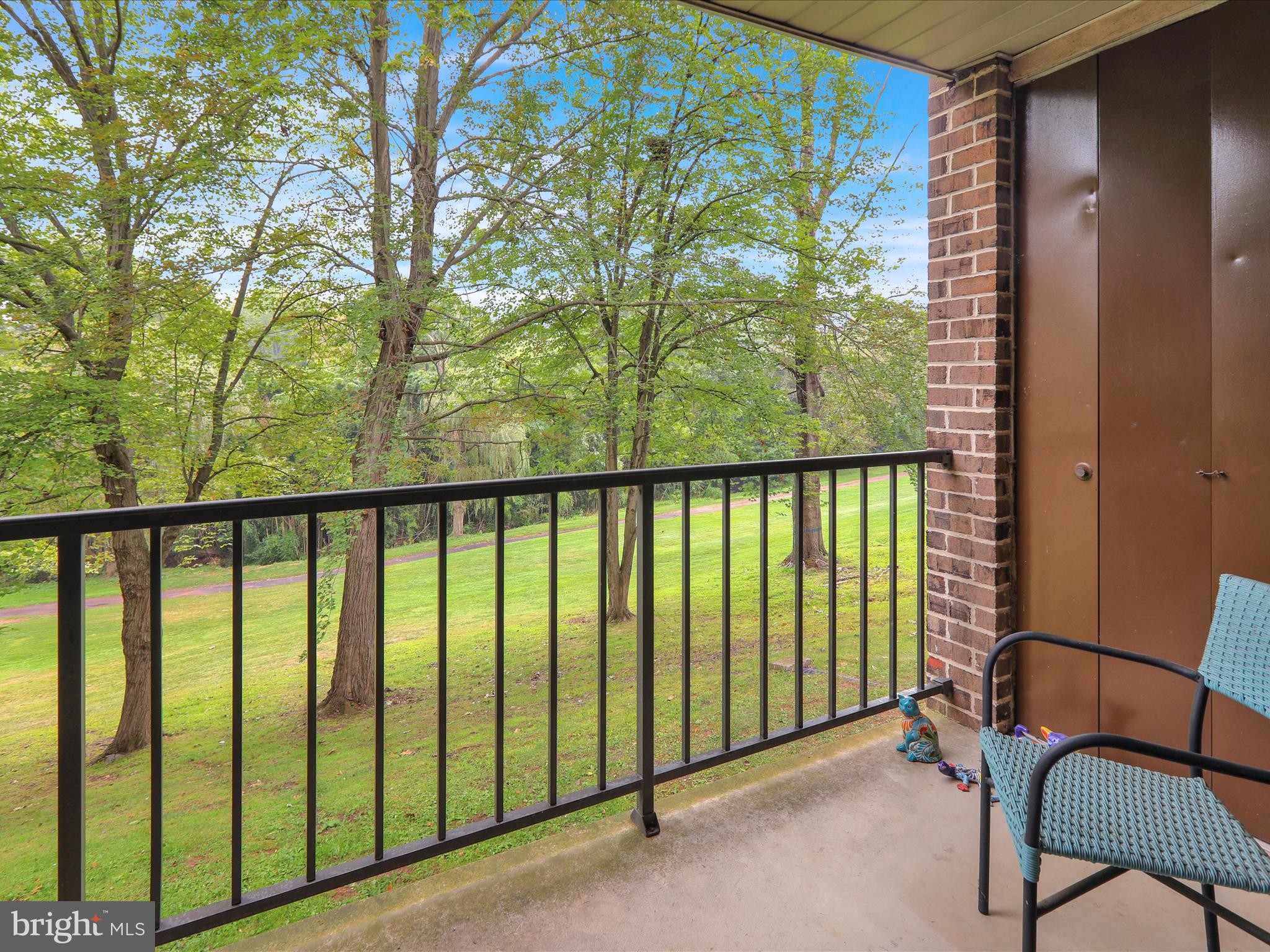 FLYING HILLS - Residential