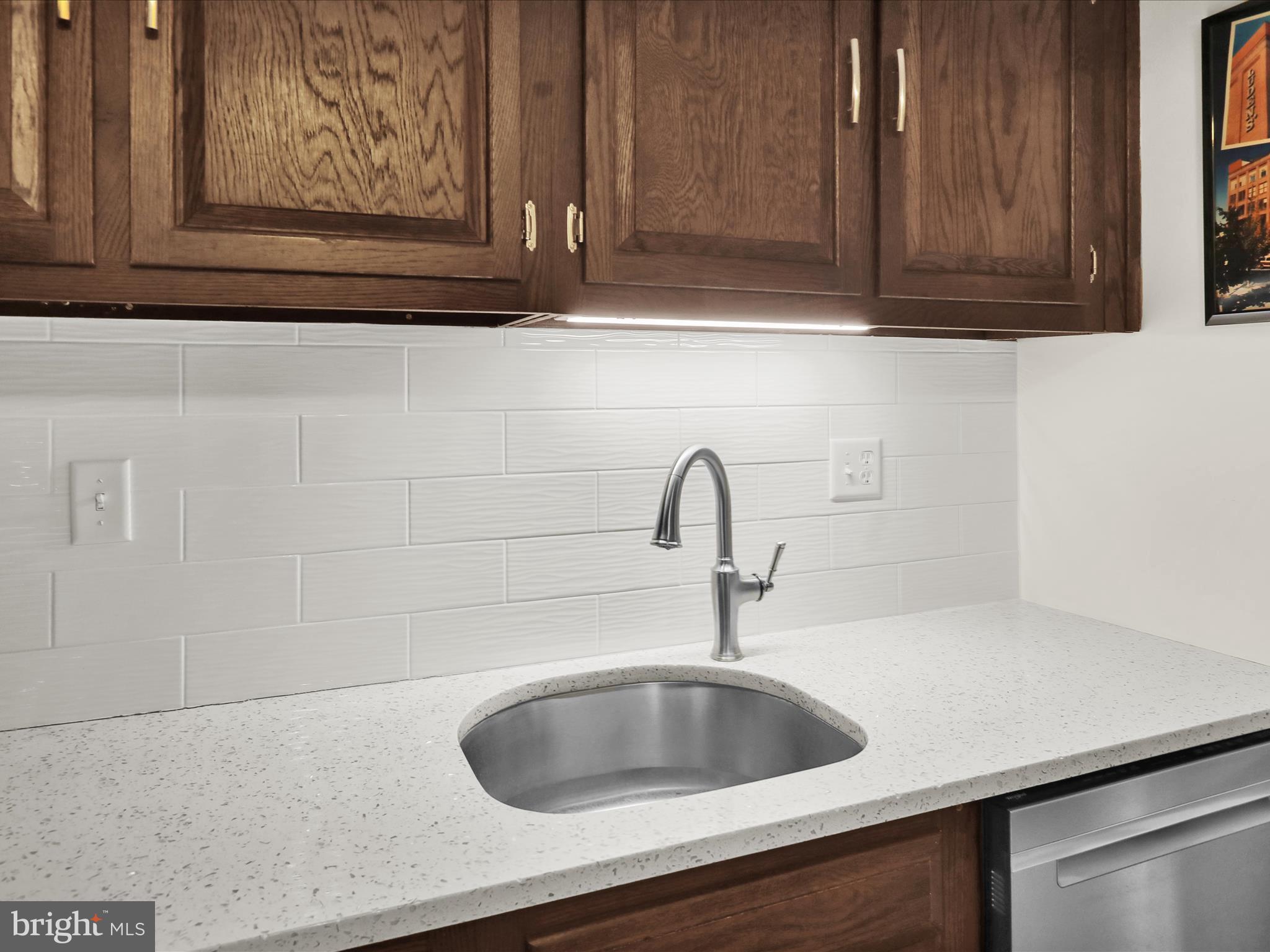 FLYING HILLS - Residential