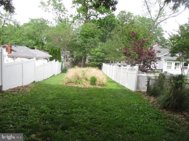 8 DOGWOOD ROAD