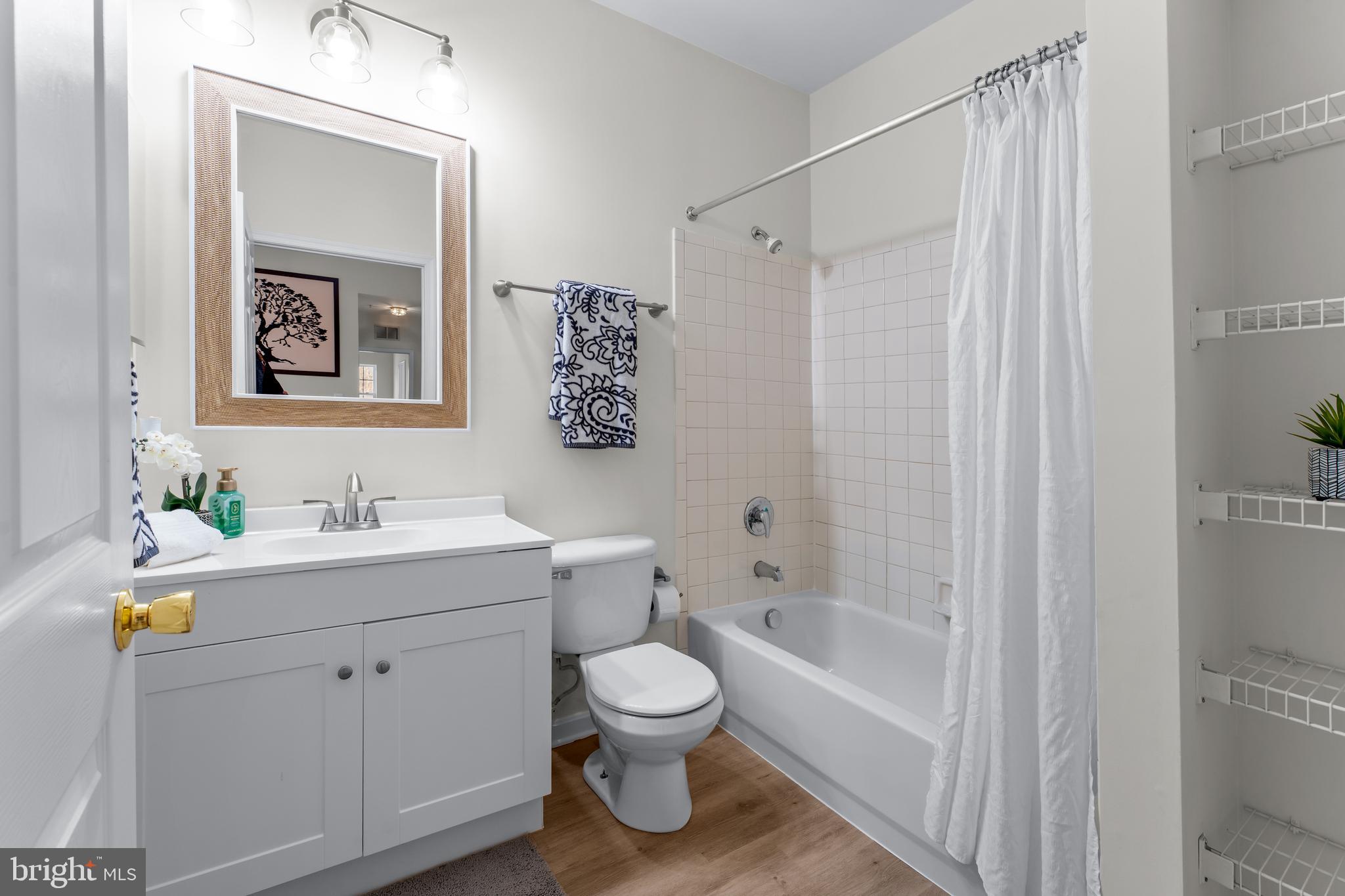 HOPEWELL POINTE - Residential