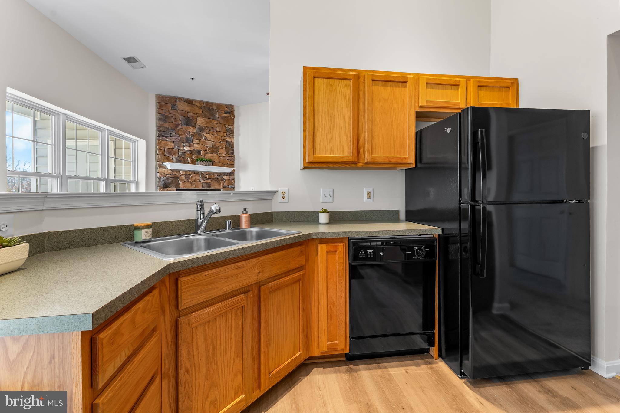 HOPEWELL POINTE - Residential