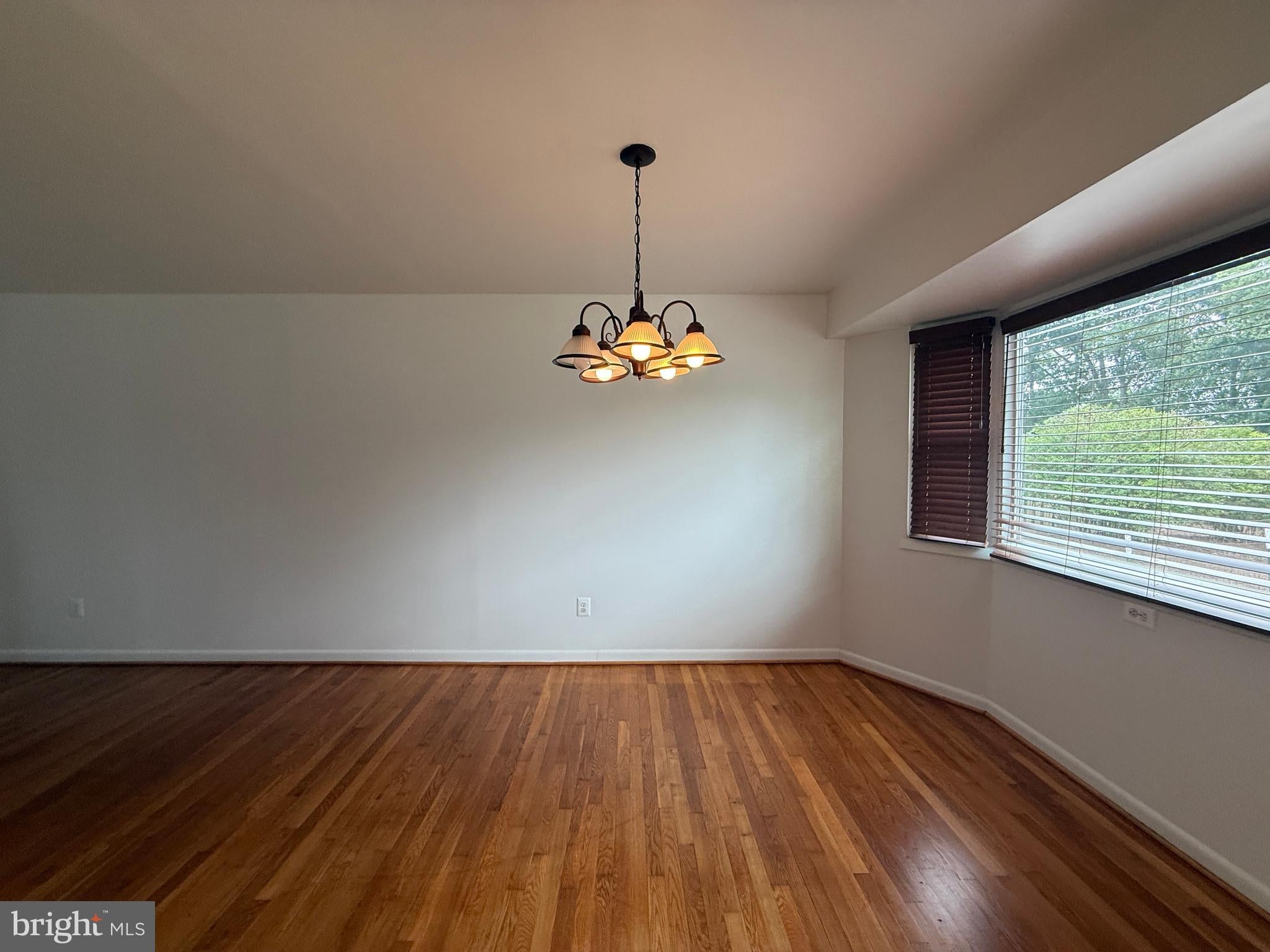 3921 FOREST GROVE DRIVE