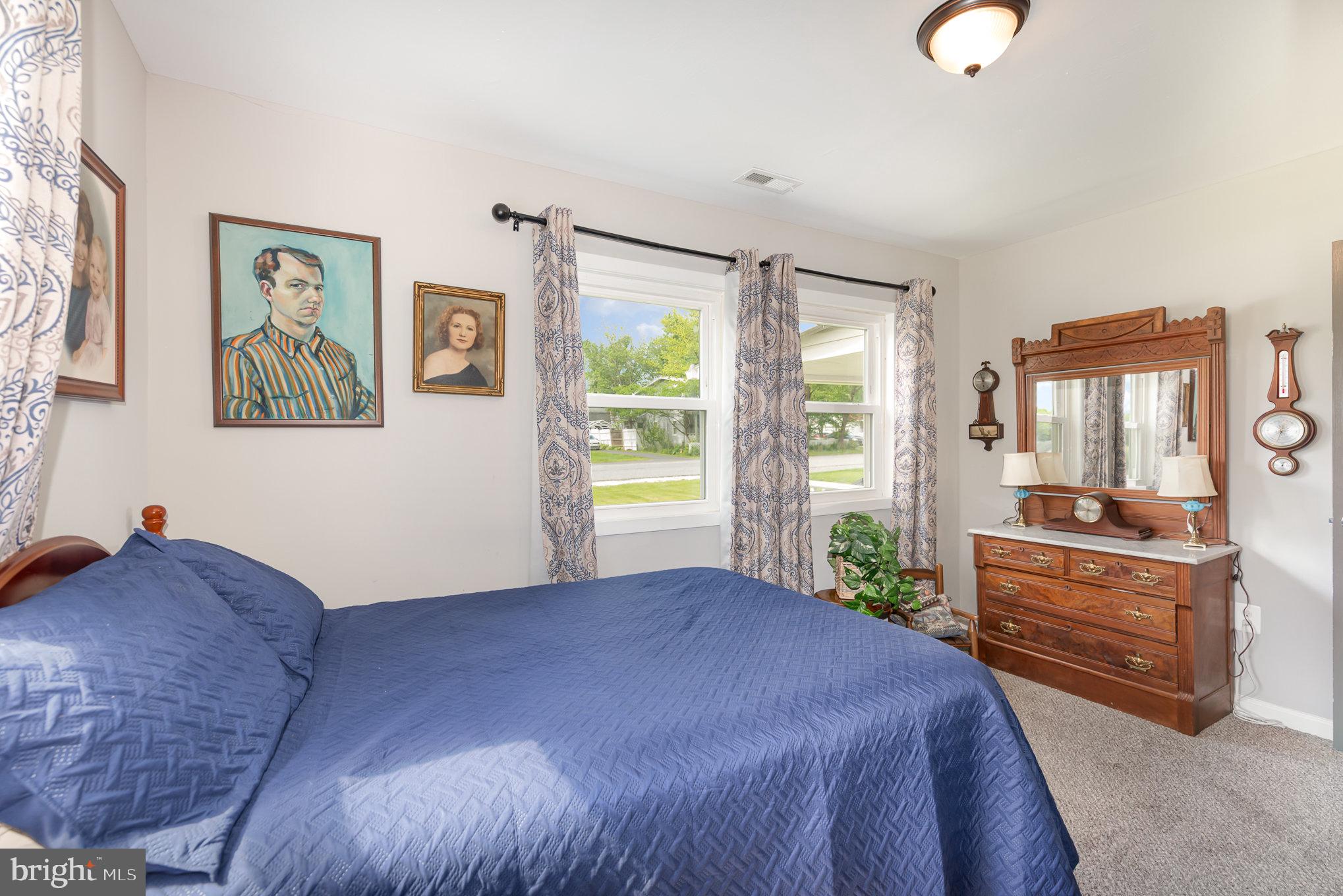 MIDDLE RIVER - Residential