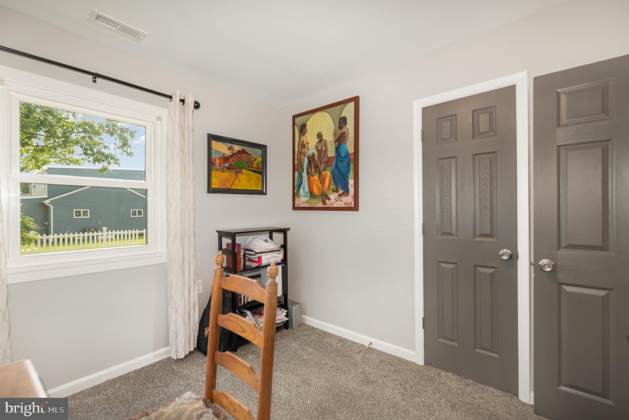 MIDDLE RIVER - Residential