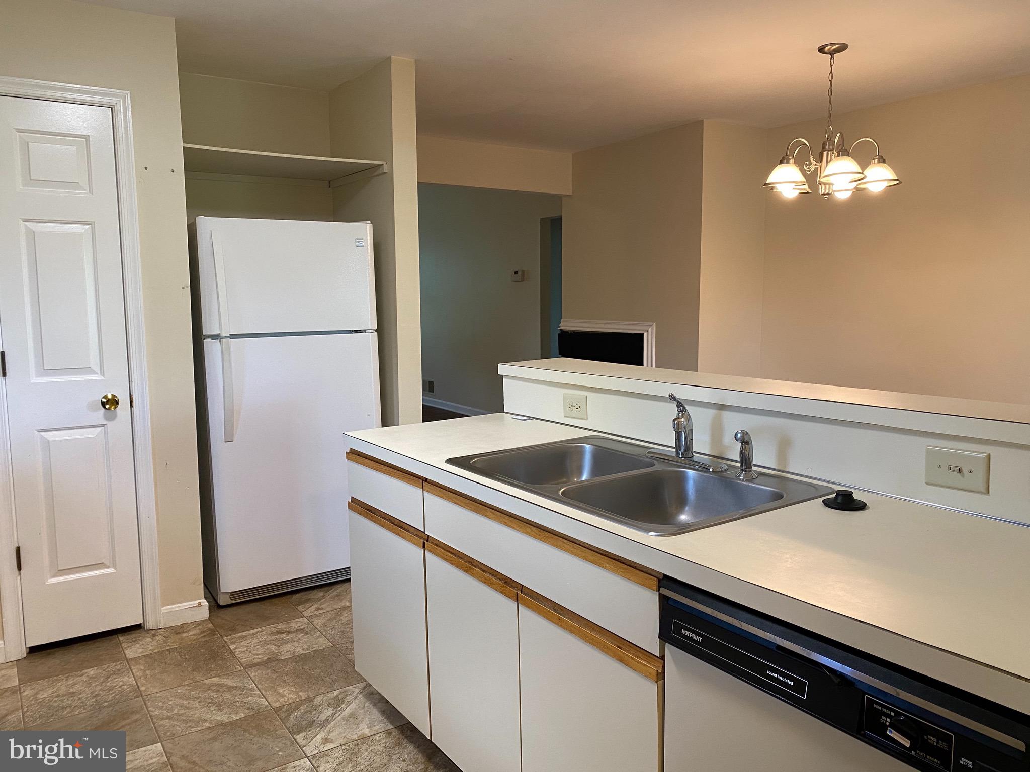SEVEN OAKS - Residential