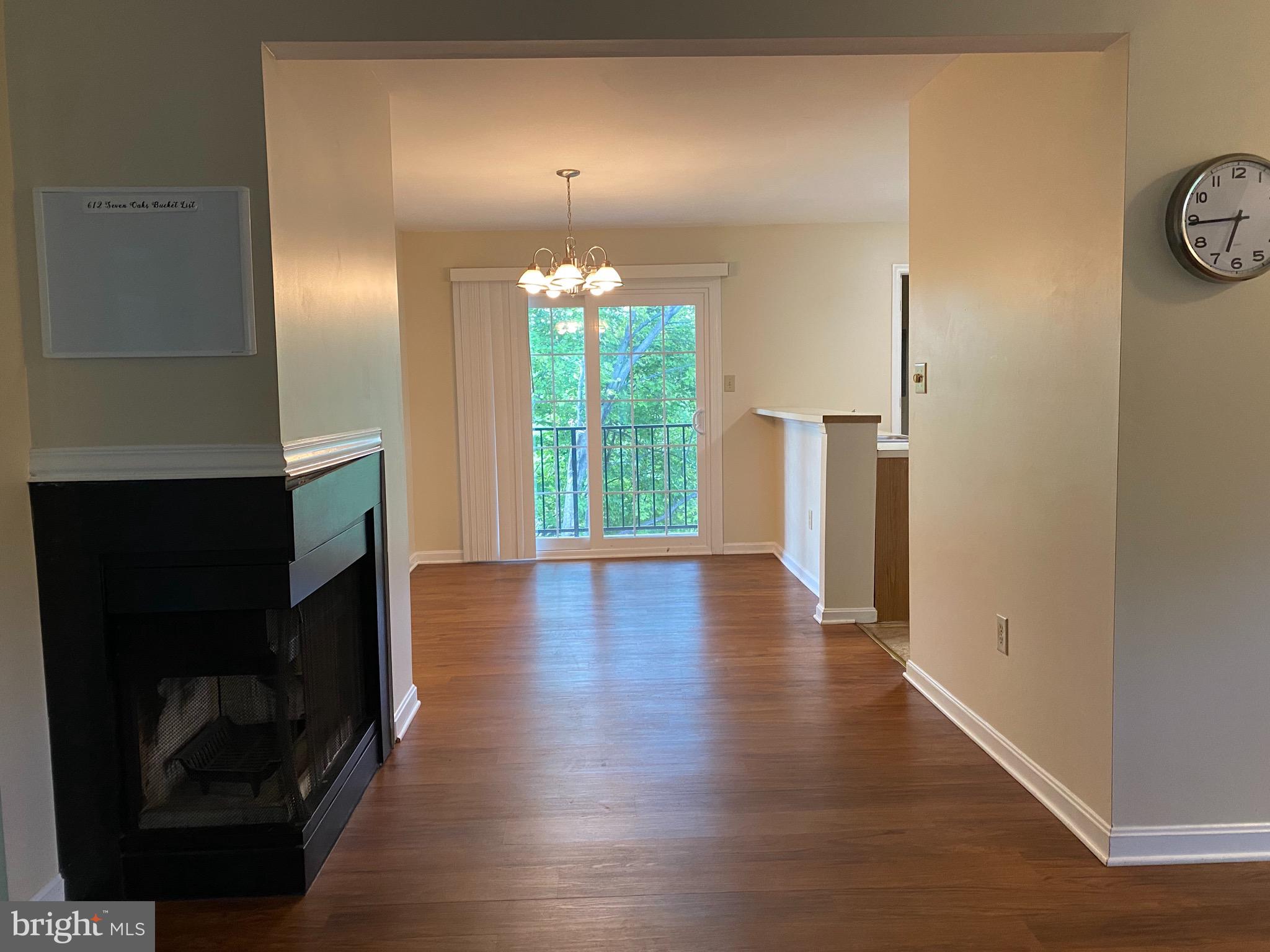 SEVEN OAKS - Residential
