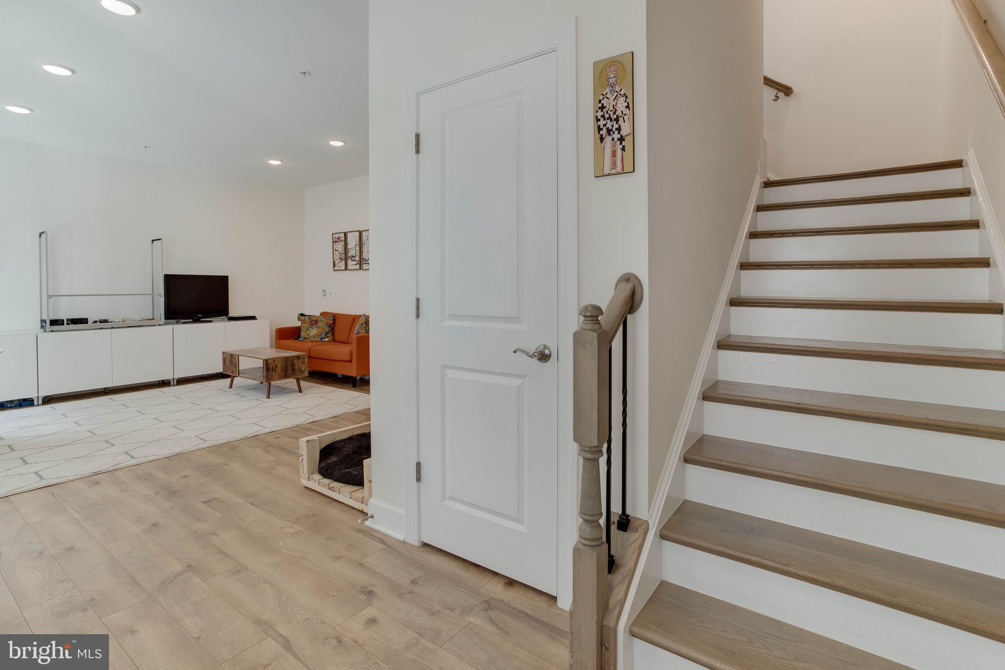 THE VILLAGE AT ARUNDEL MILLS - Residential