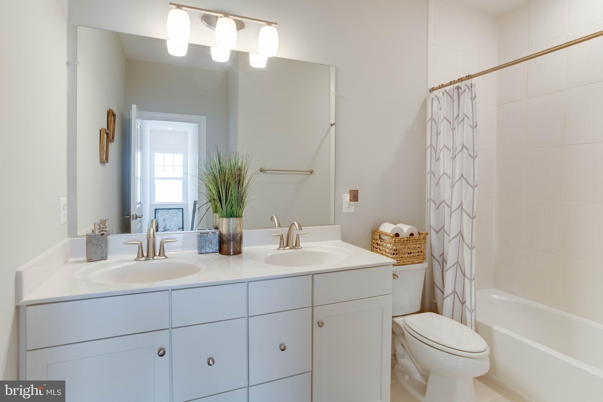 THE VILLAGE AT ARUNDEL MILLS - Residential