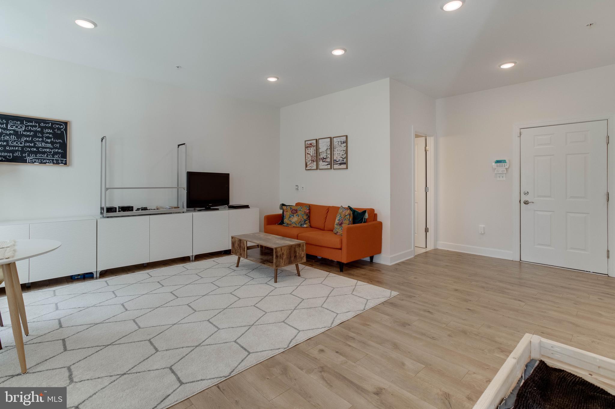 THE VILLAGE AT ARUNDEL MILLS - Residential