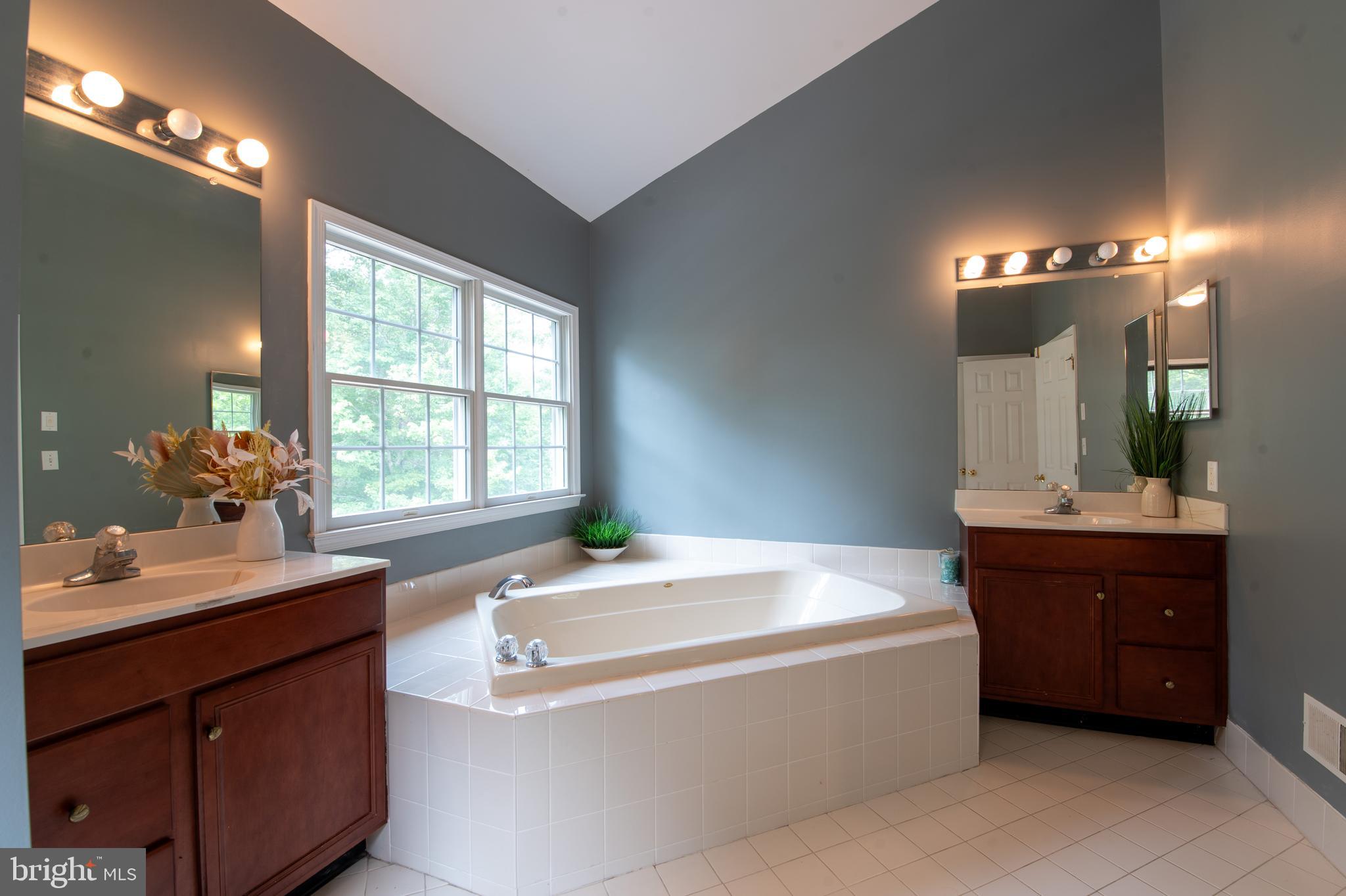 ESTATES @ GREAT BEAR - Residential