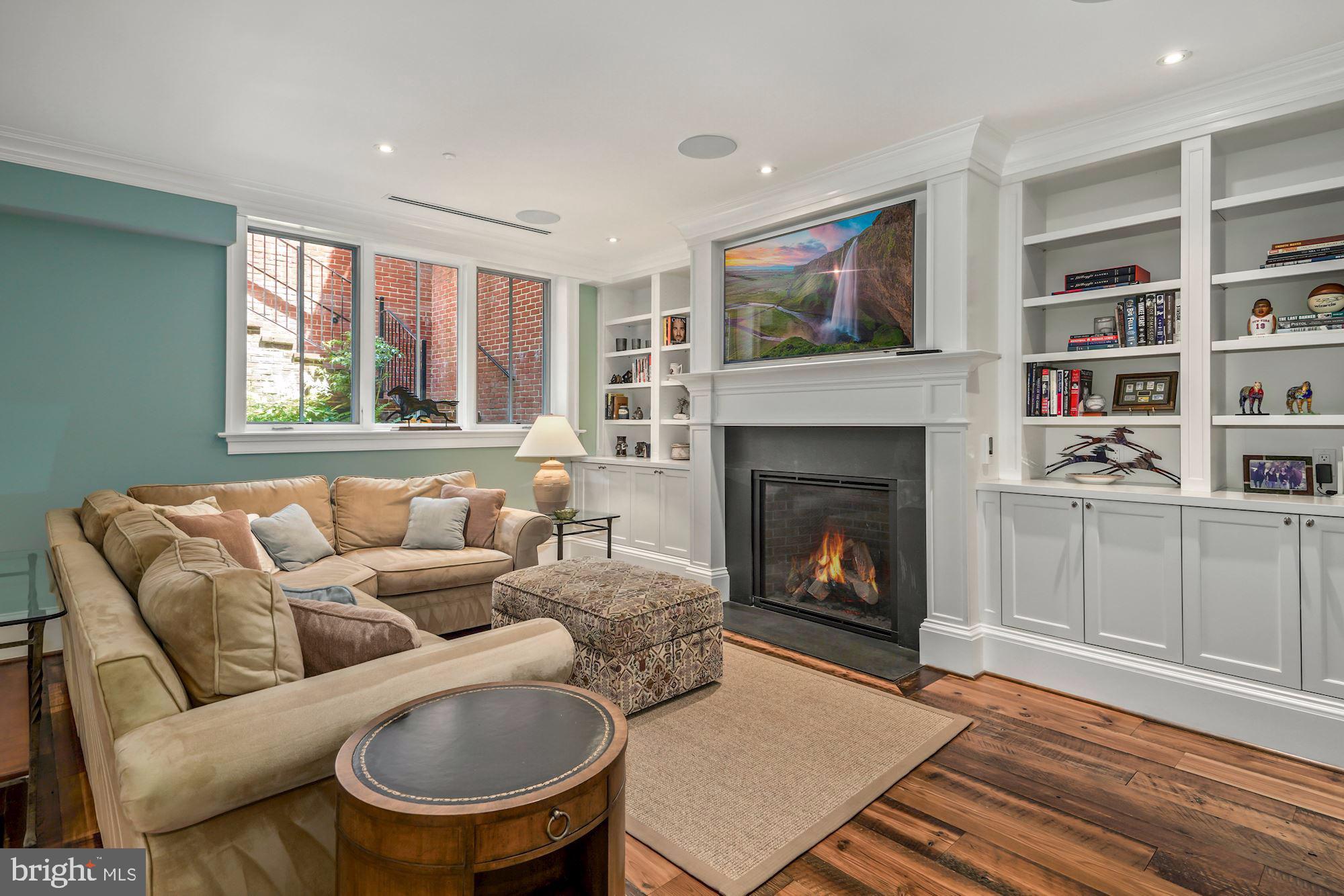 GEORGETOWN - Residential