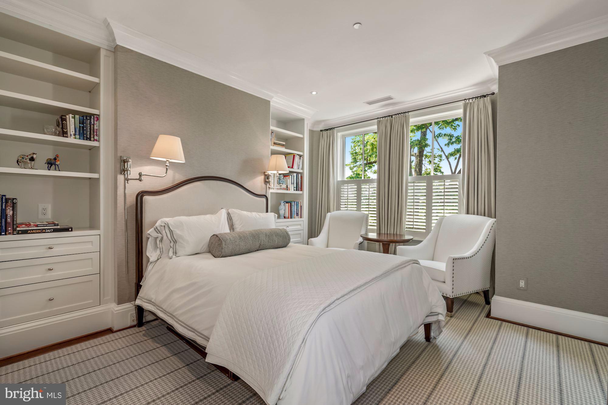 GEORGETOWN - Residential