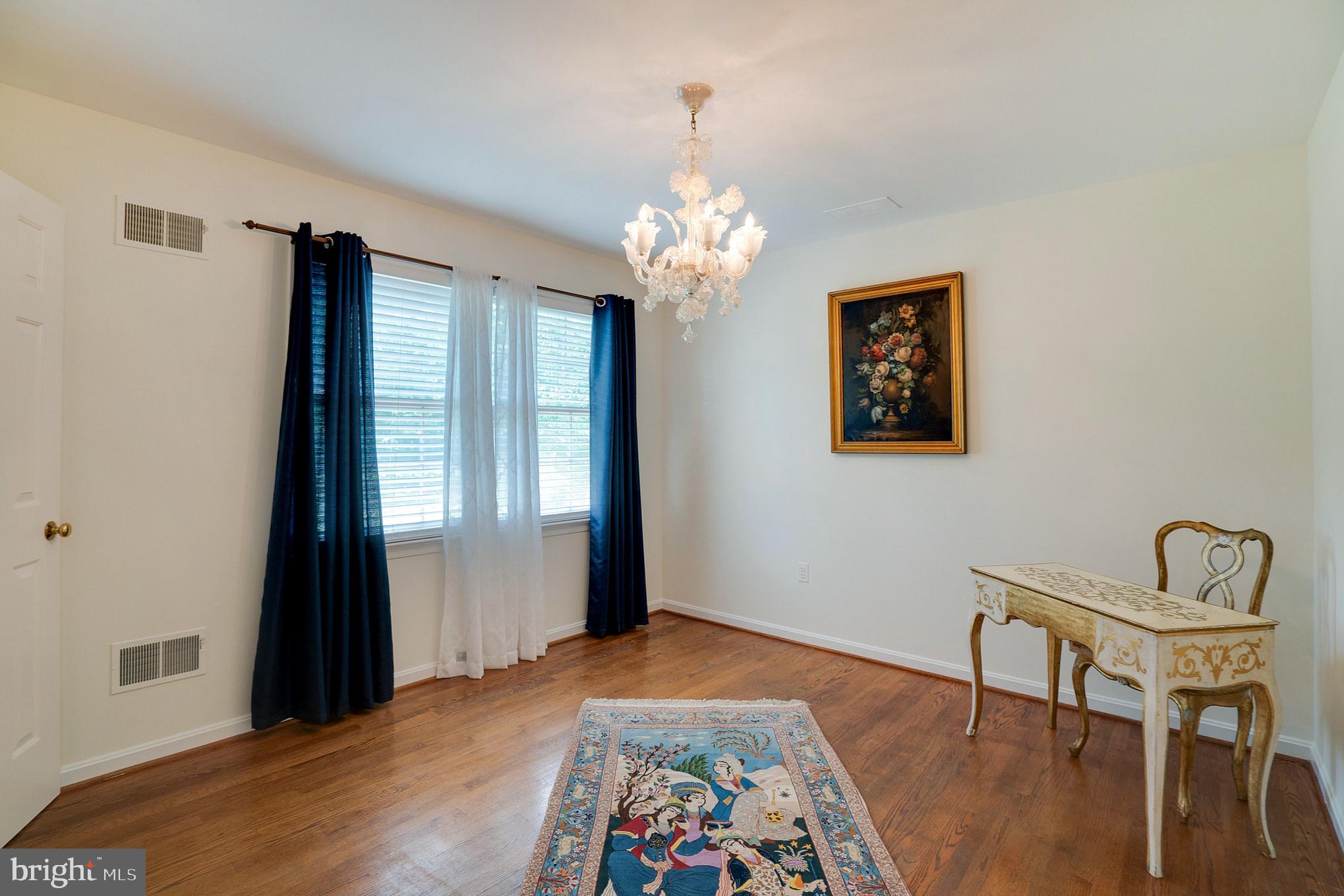 TIMBERLY SOUTH - Residential Lease