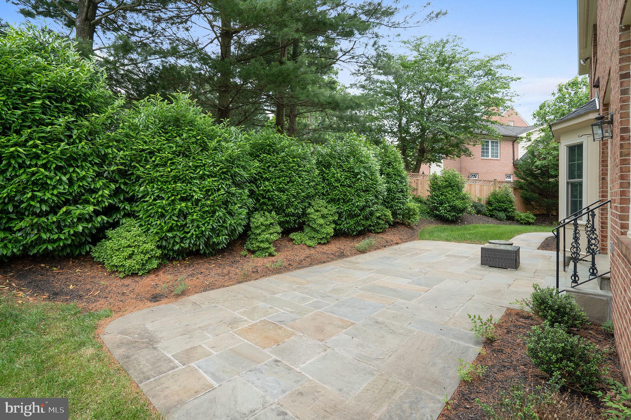 TIMBERLY SOUTH - Residential Lease