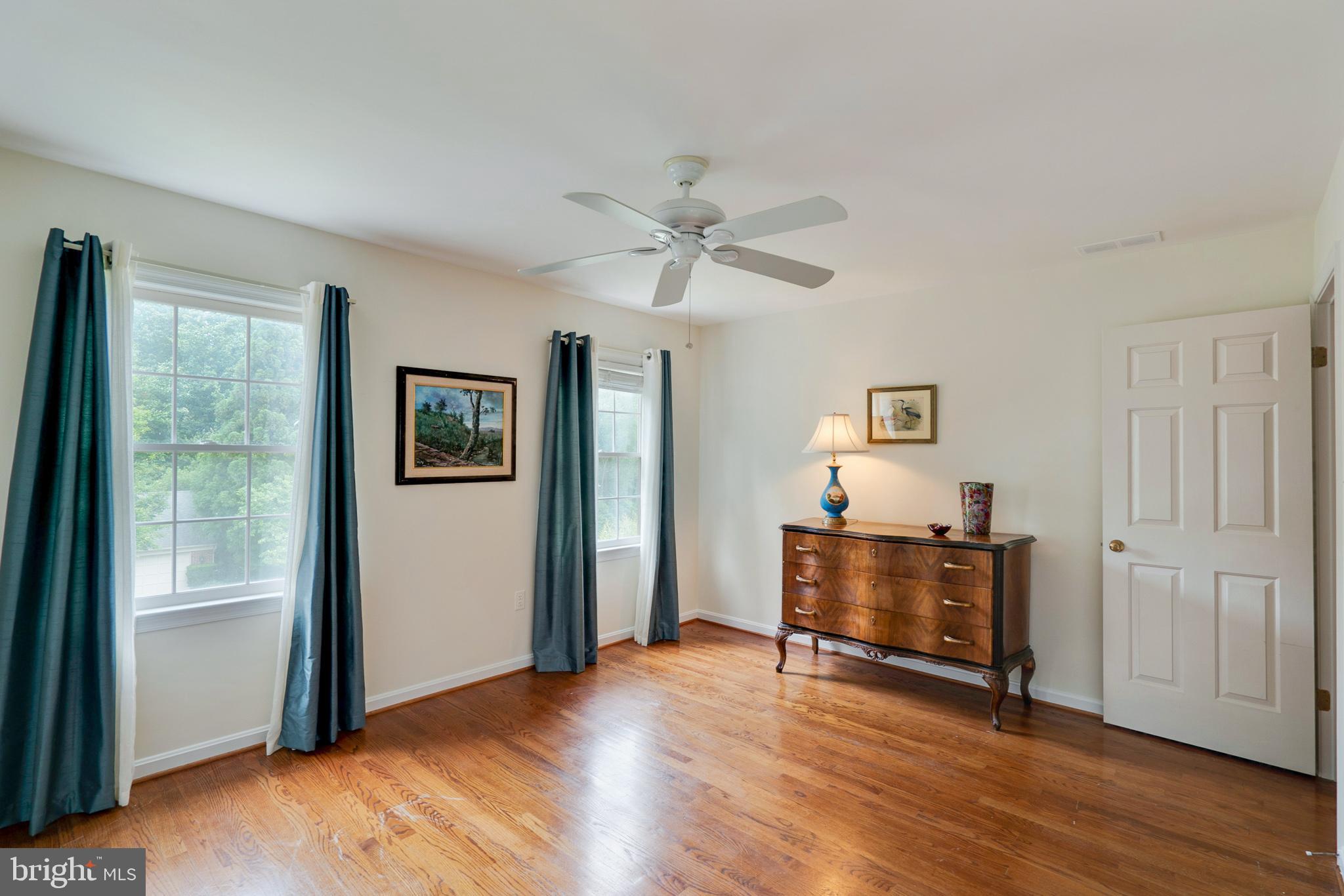 TIMBERLY SOUTH - Residential Lease