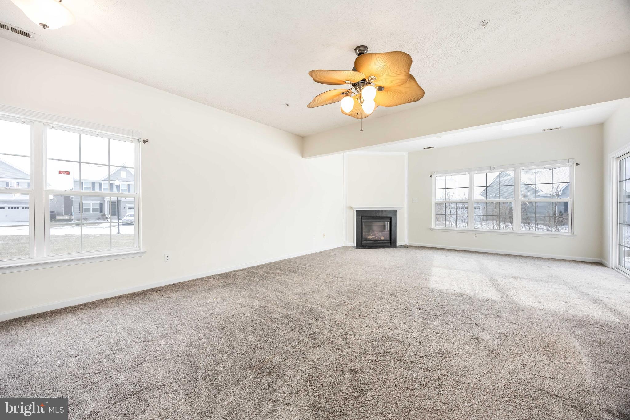 WOOD CREEK GOLF COMM - Residential