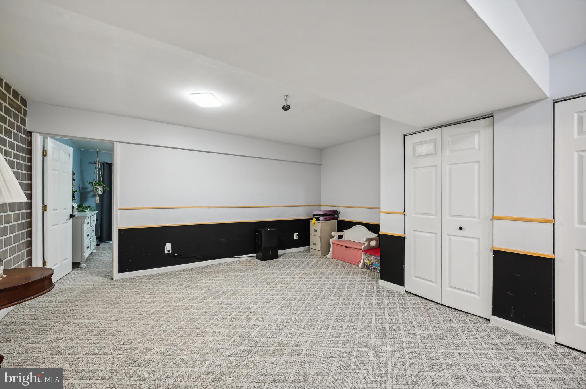 BRISTOL FOREST - Residential